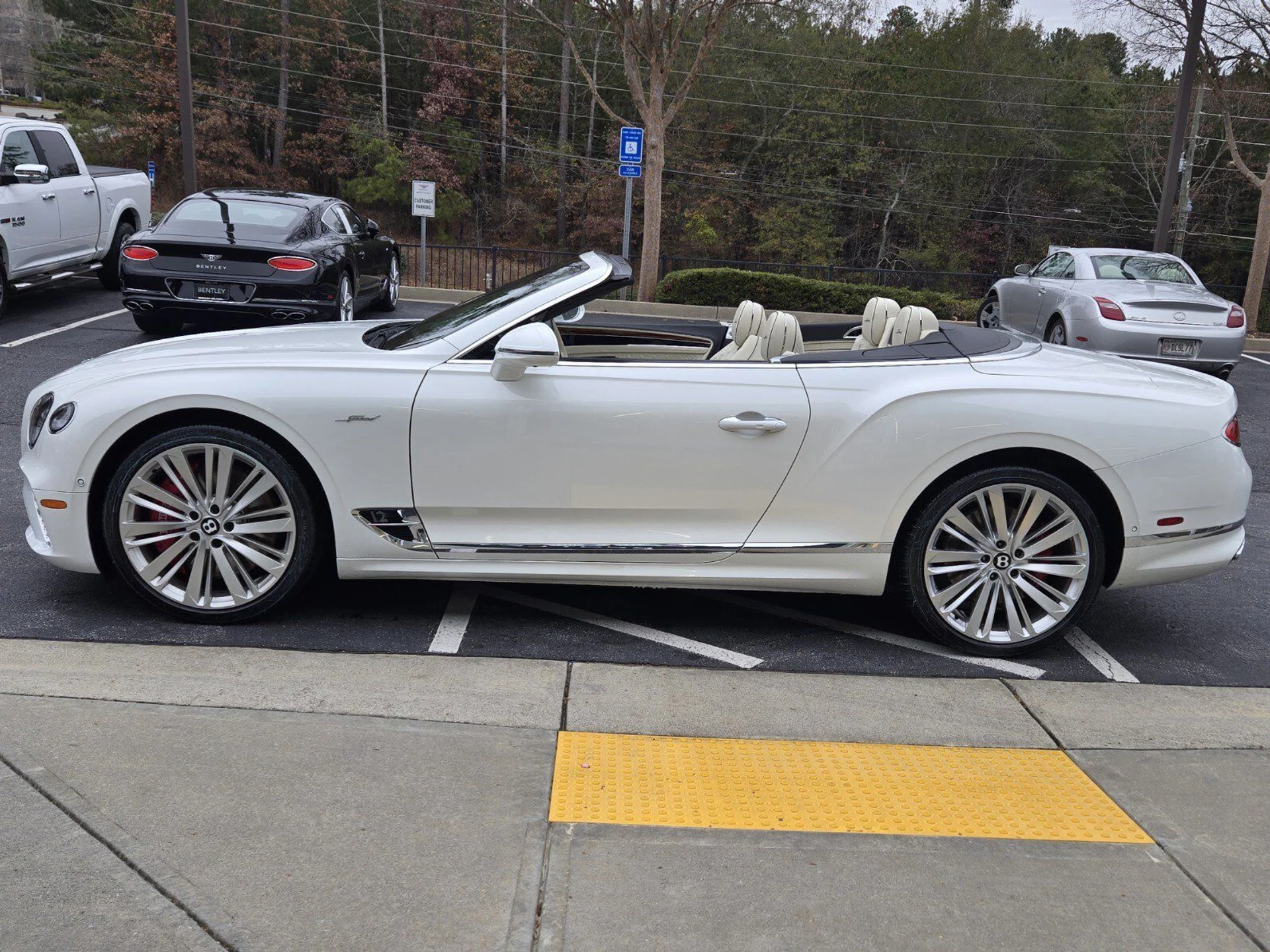 mph007_556600989_1a16257d28e8030239aa88ba128f6dfcx_09dace0264