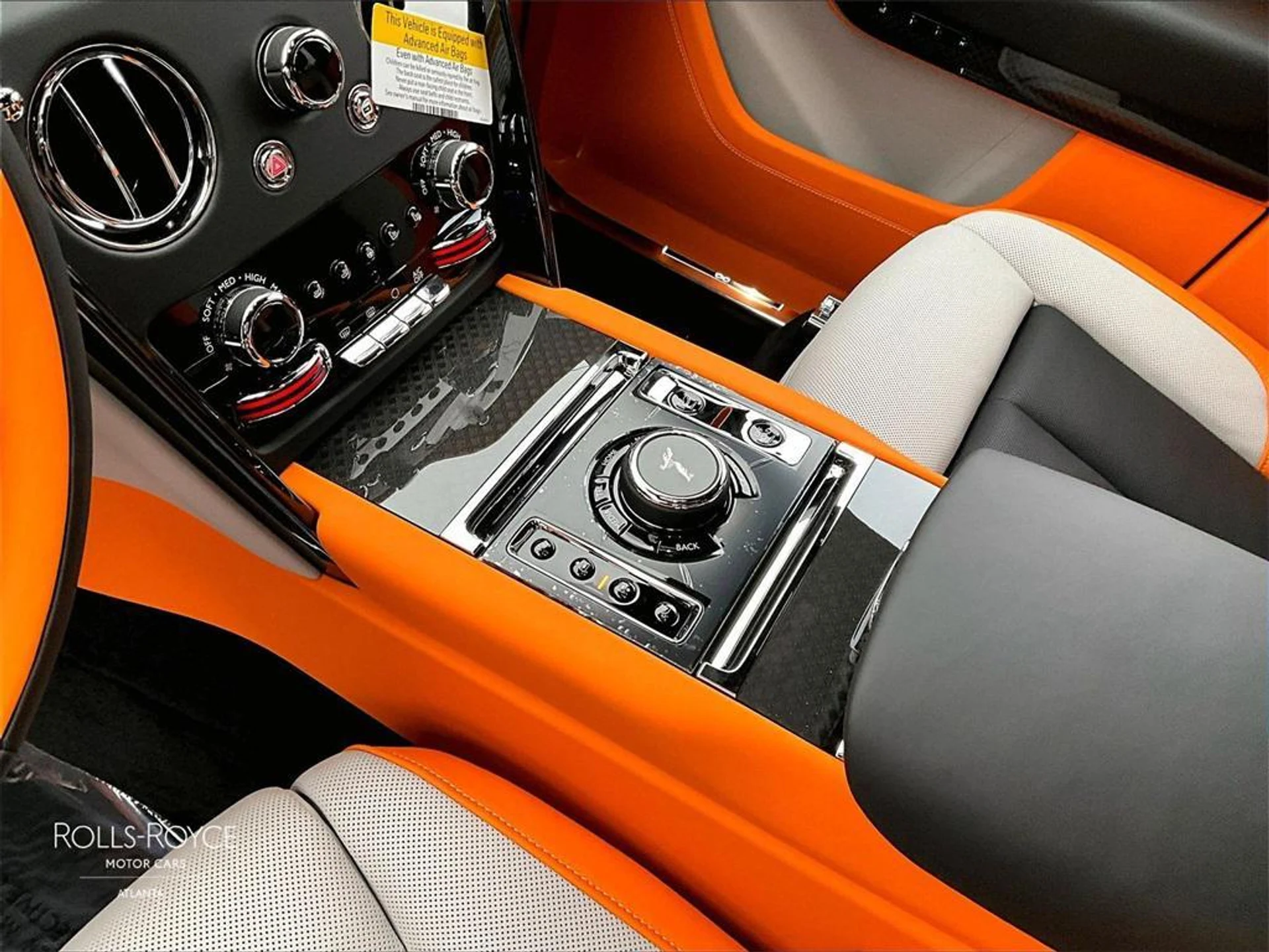 mph007_561000304_x_Wcp6_CI_Txr_O_Gl_Yt_II_Hgxi_Cm_S3_N8_fde8fb31e4