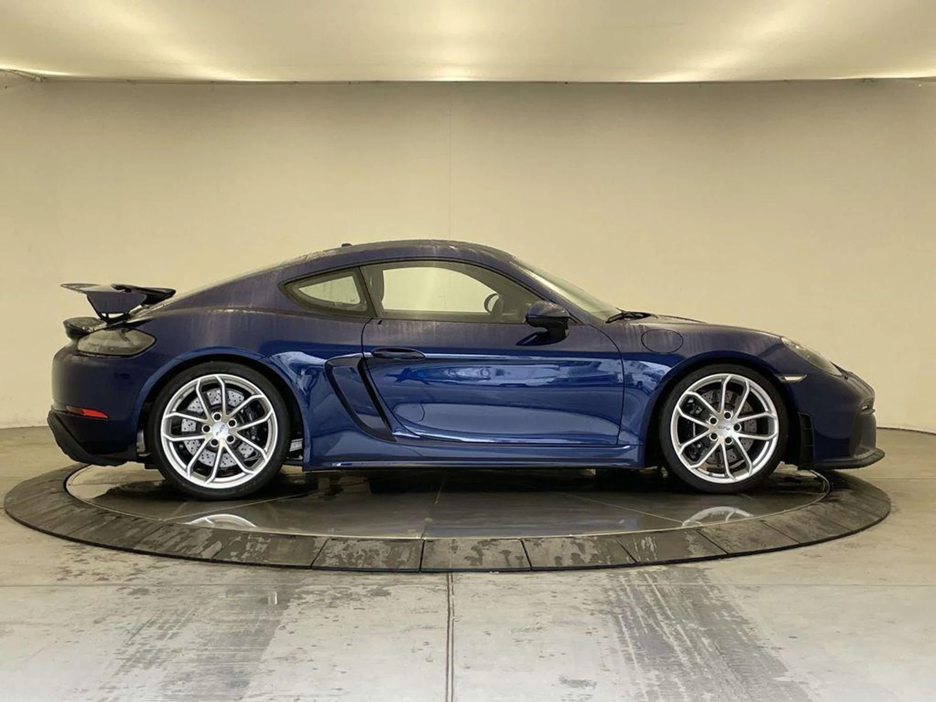 mph007_572509452_c_Smniuqf_Bj_Ix_Q_S_Us_V_Rd_O0t_QM_4_U_6ab46b6e8a