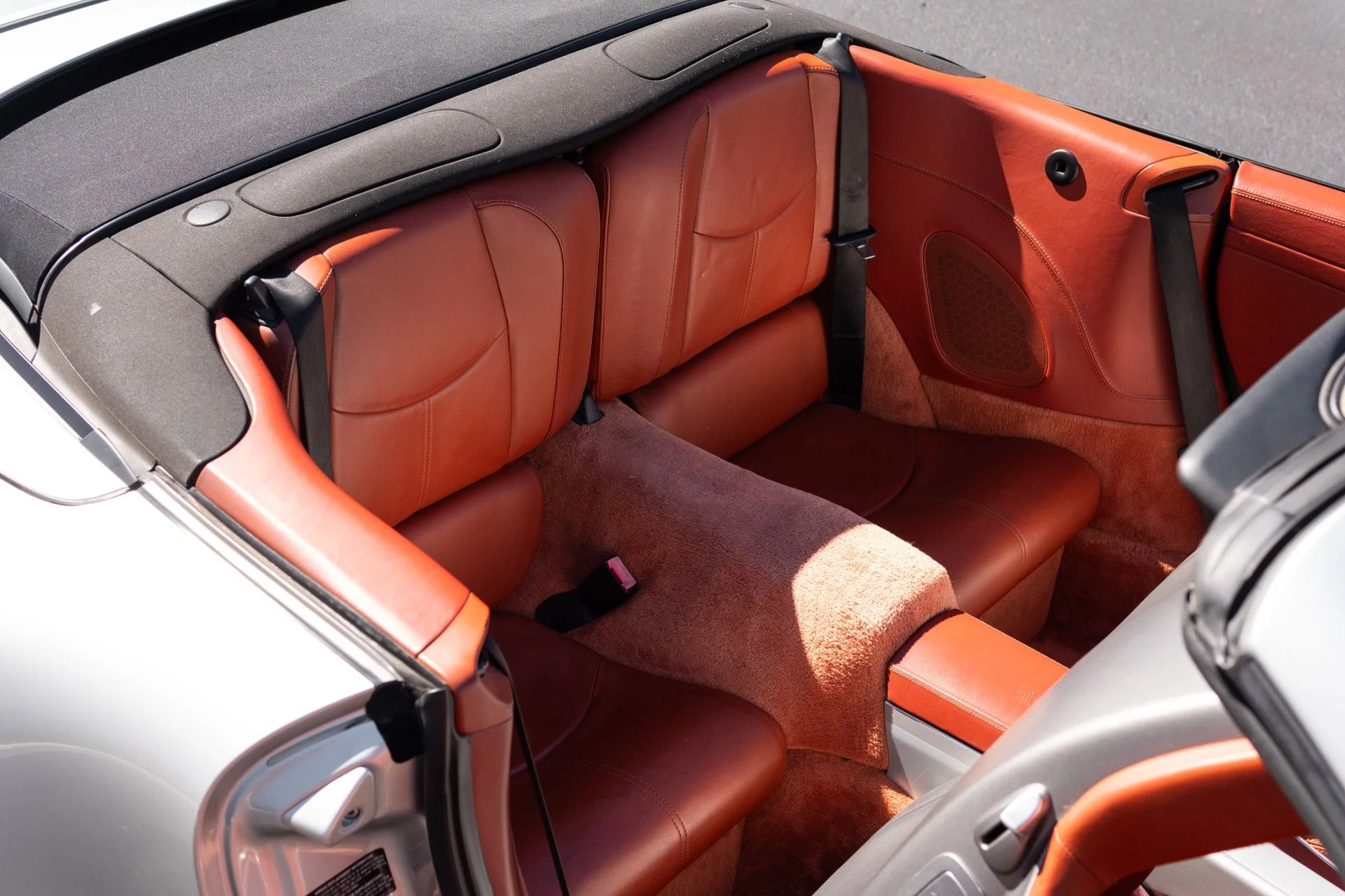 mph007_573455928_Used_2006_Porsche_911_Carrera_S_1770441608_9bd63e7b35