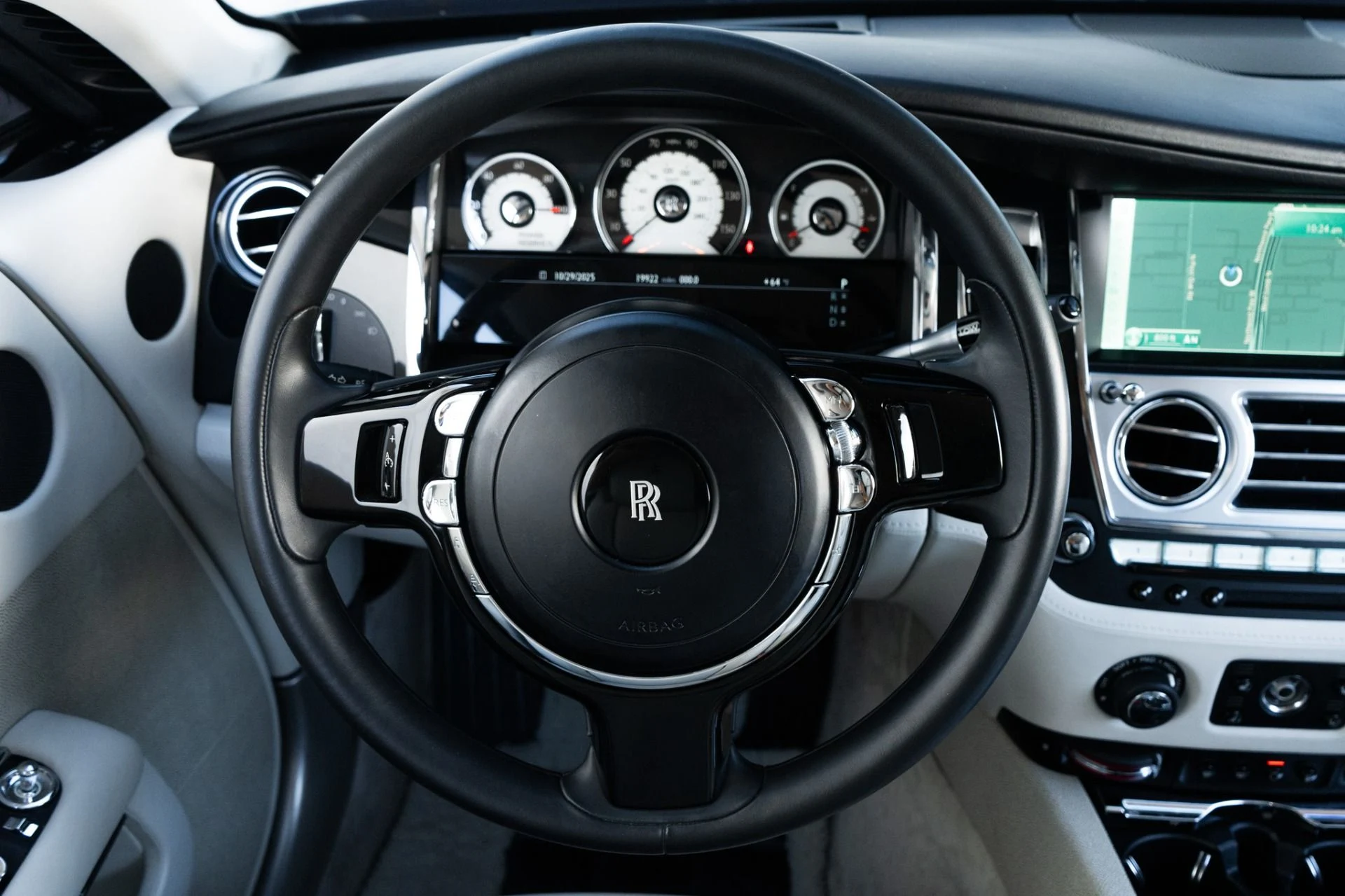 mph007_579041208_Used_2014_Rolls_Royce_Wraith_1761760080_b91cf670ce