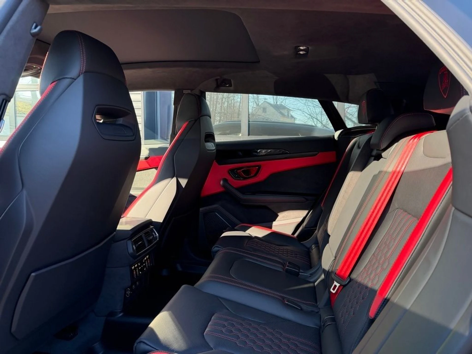 mph007_579842543_85d840d7821d96530ba03c8b289364e2x_2385240145