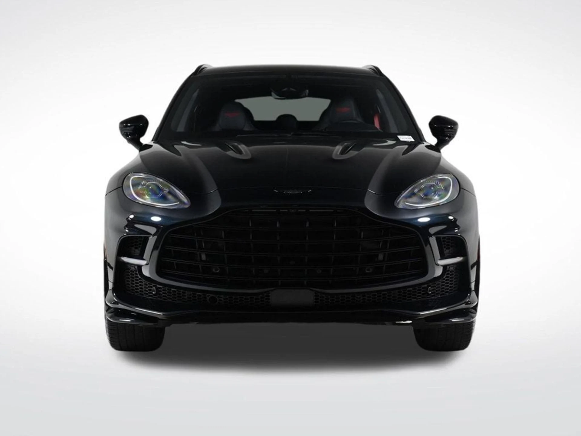 mph007_579901279_used_2025_aston_martin_dbx_707_11350_22917533_7_1024_cbc93ac596