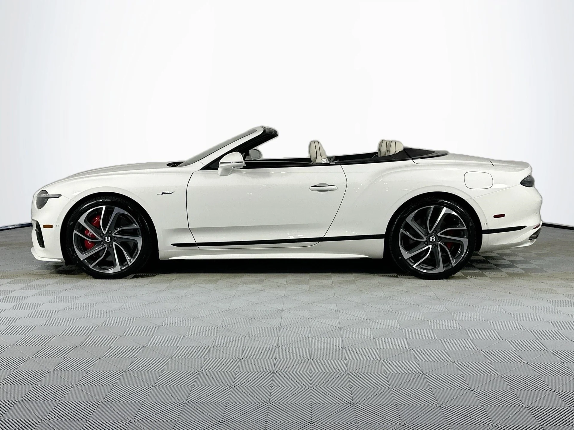 mph007_581439733_8_80bbbea22c