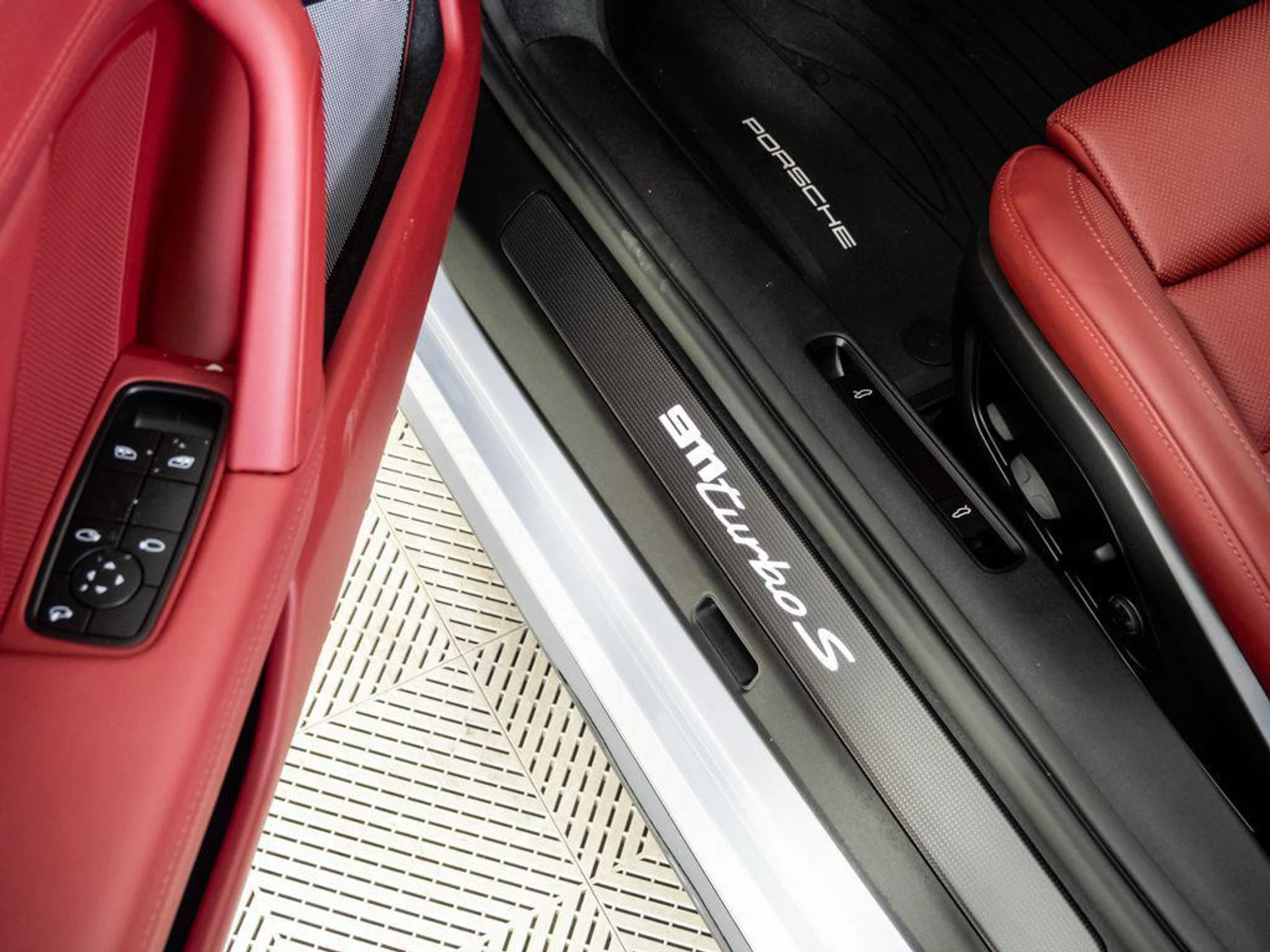 mph007_585714908_t9uyz_IYD_9_Hdwlg_Pxmbjh_FQ_b_X_Xg_7859db43d6