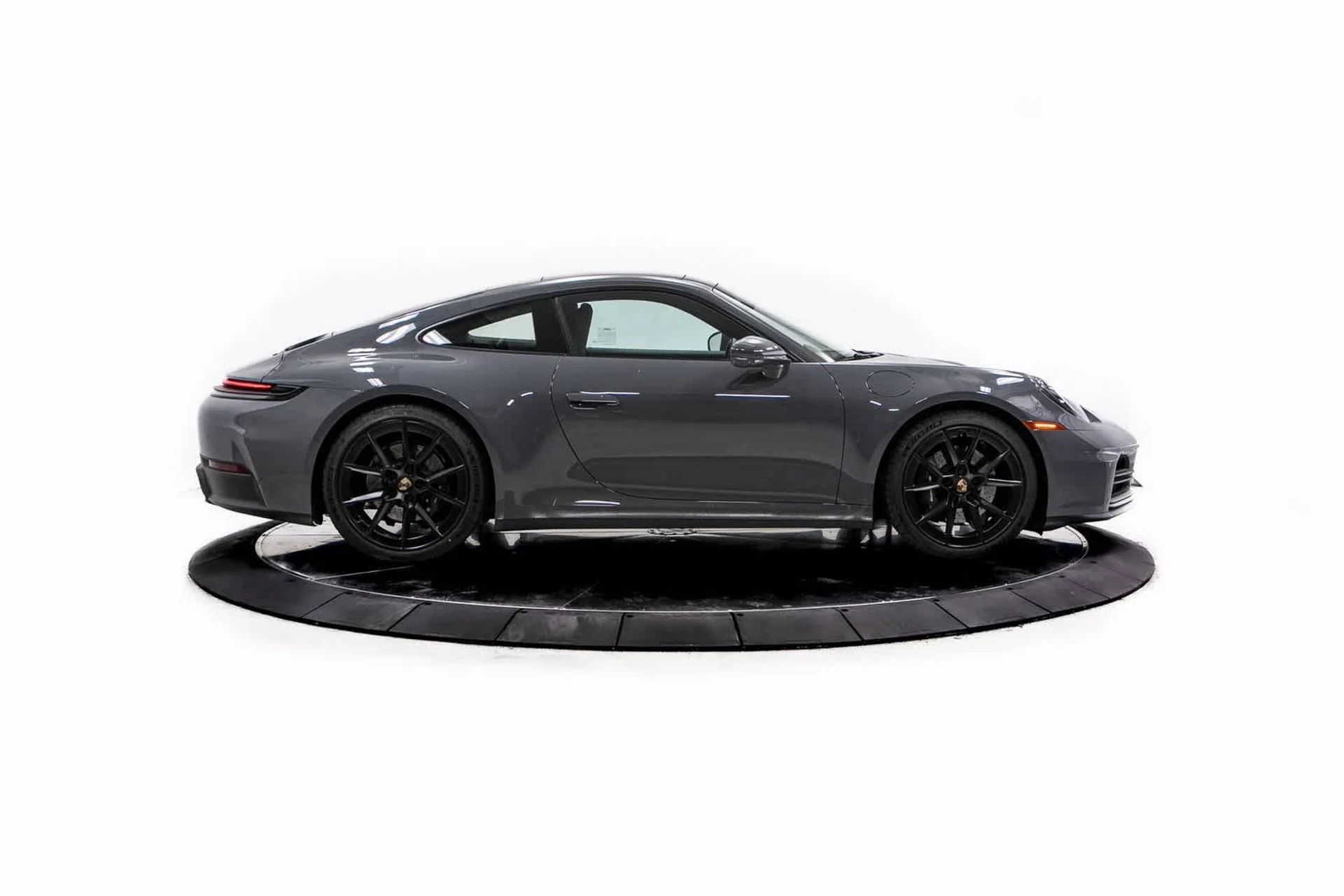 mph007_587258830_d97c2fea664854111db223c5f87b6dc1x_5c95319167