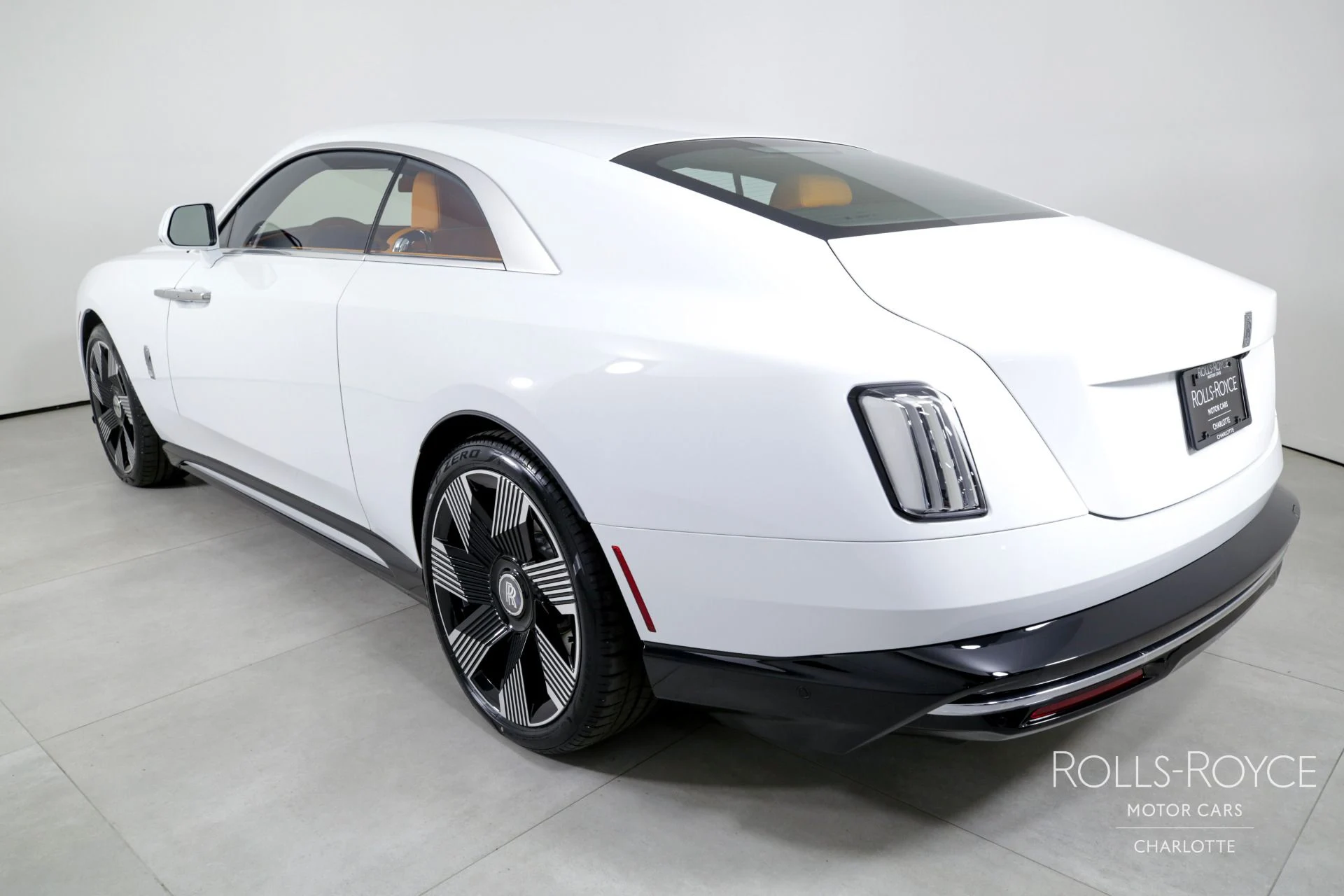 mph007_58841327_Used_2024_Rolls_Royce_Spectre_1710280015_87f8909a3a
