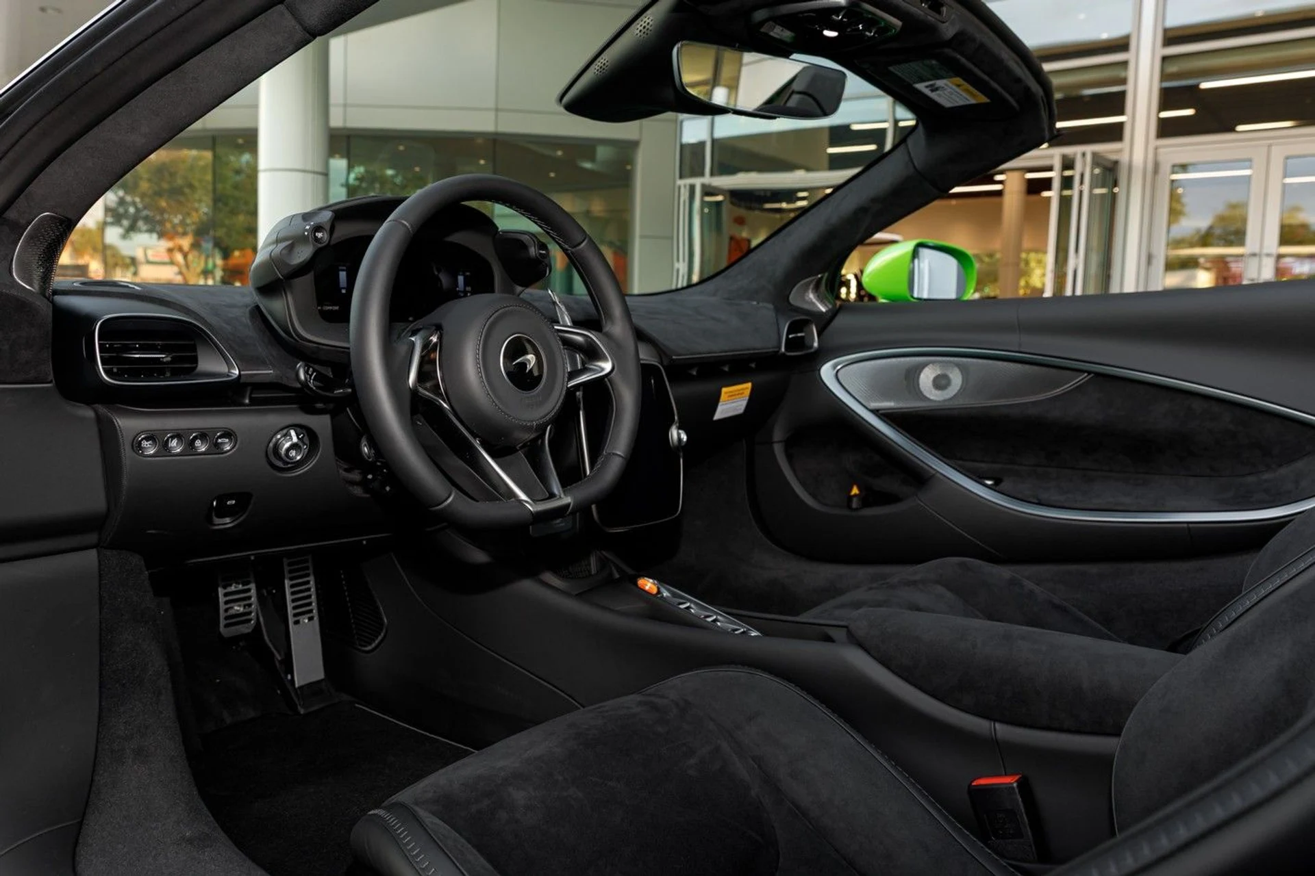 mph007_592984971_647_p8_l_2f0b627749