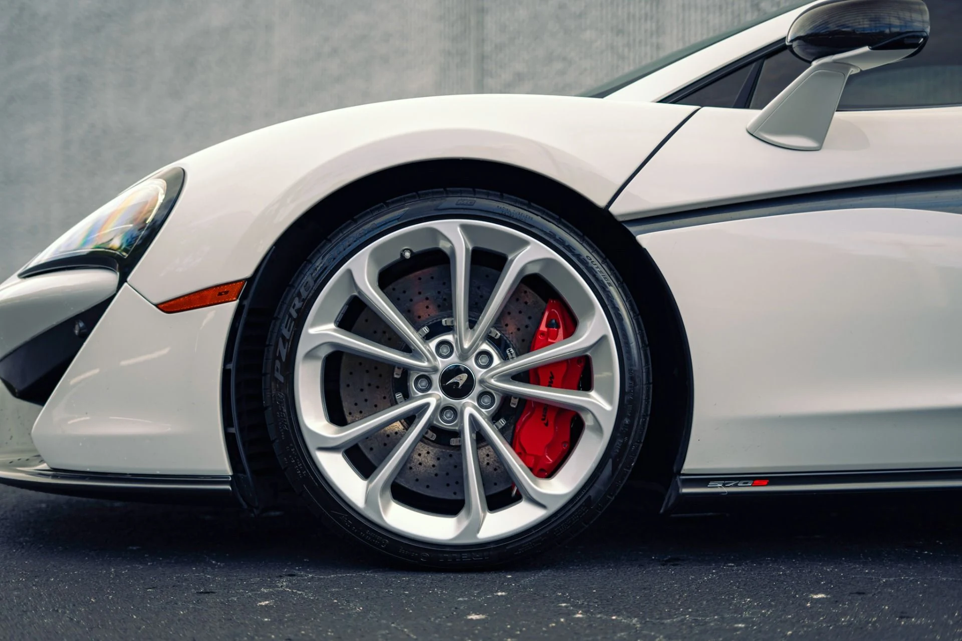 mph007_597704648_Used_2019_Mc_Laren_570_S_Spider_1779318587_84ebbf855a