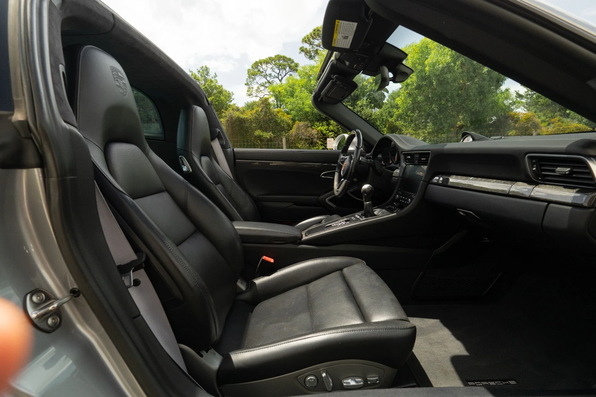 mph007_602586905_Used_2019_Porsche_911_Targa_4_GTS_1756154089_0645f57b73