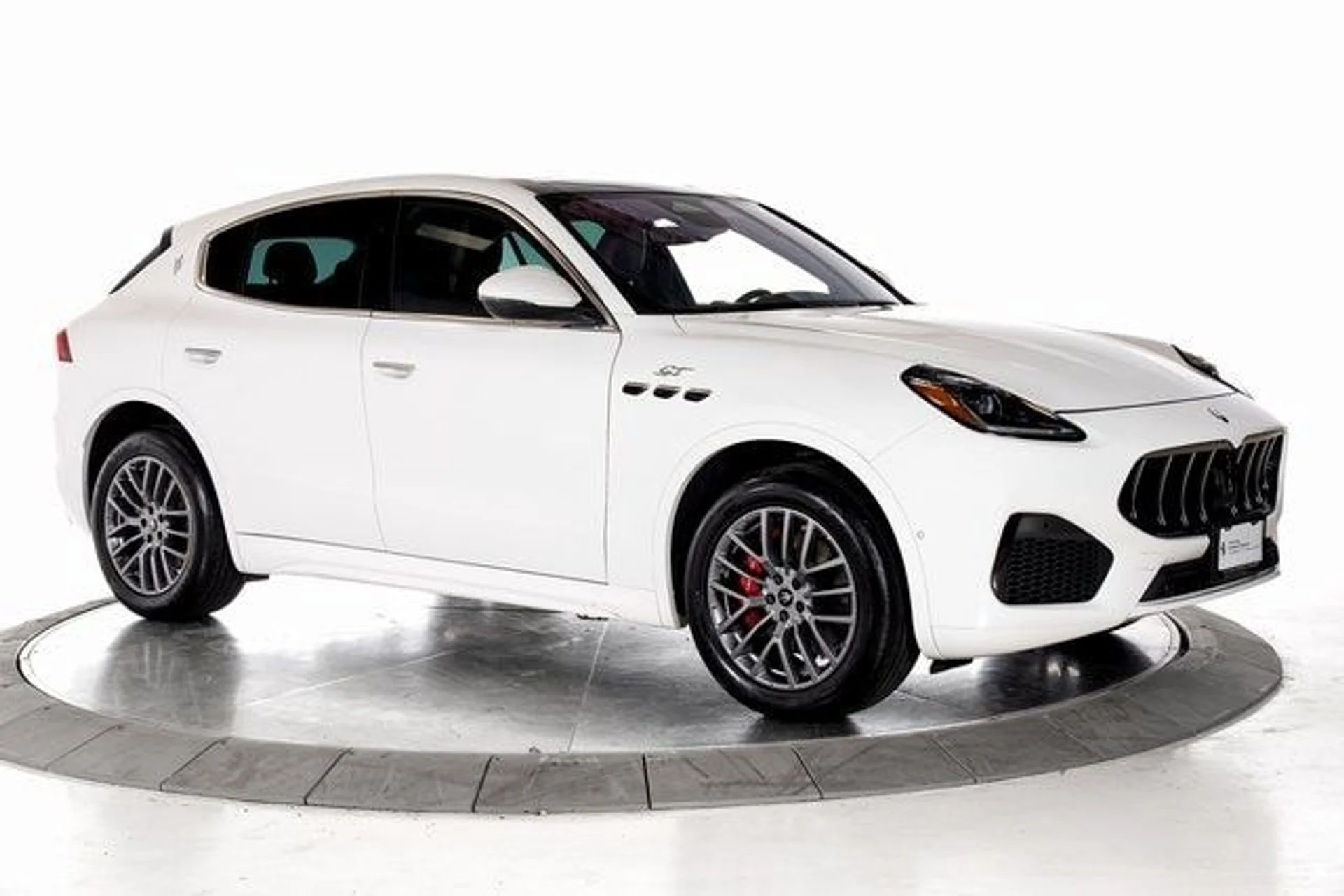 mph007_609763539_76d762c6cb11e4e7b27069ef38b335cex_2d484e5339