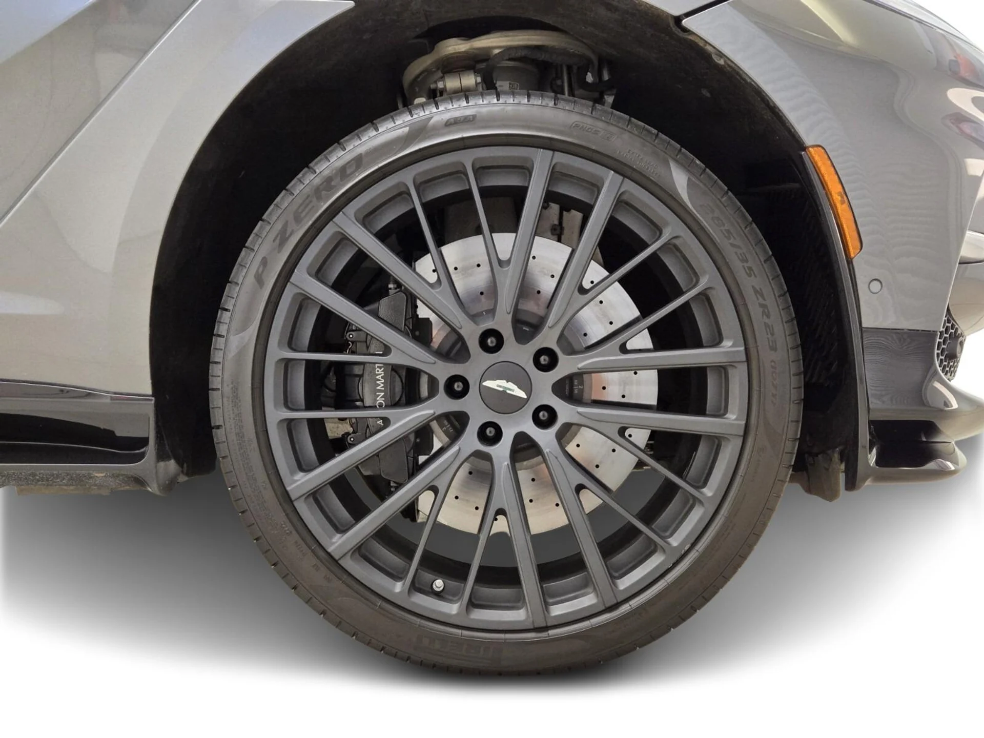 mph007_622652370_Used_2023_Aston_Martin_DBX_707_1758610614_ab06f2af7b