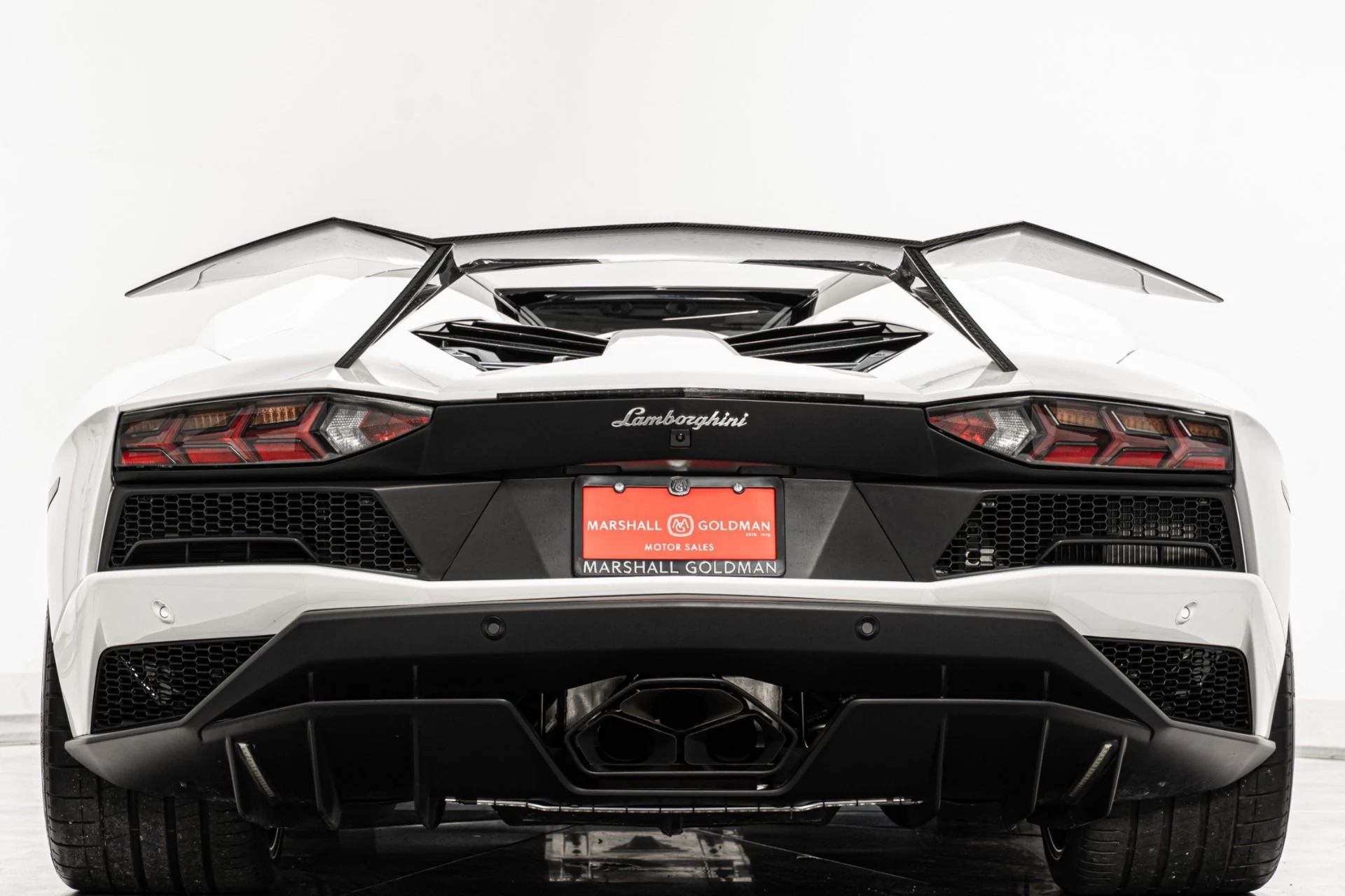 mph007_627329237_Used_2019_Lamborghini_Aventador_LP_740_4_S_Roadster_1758210075_13215de423