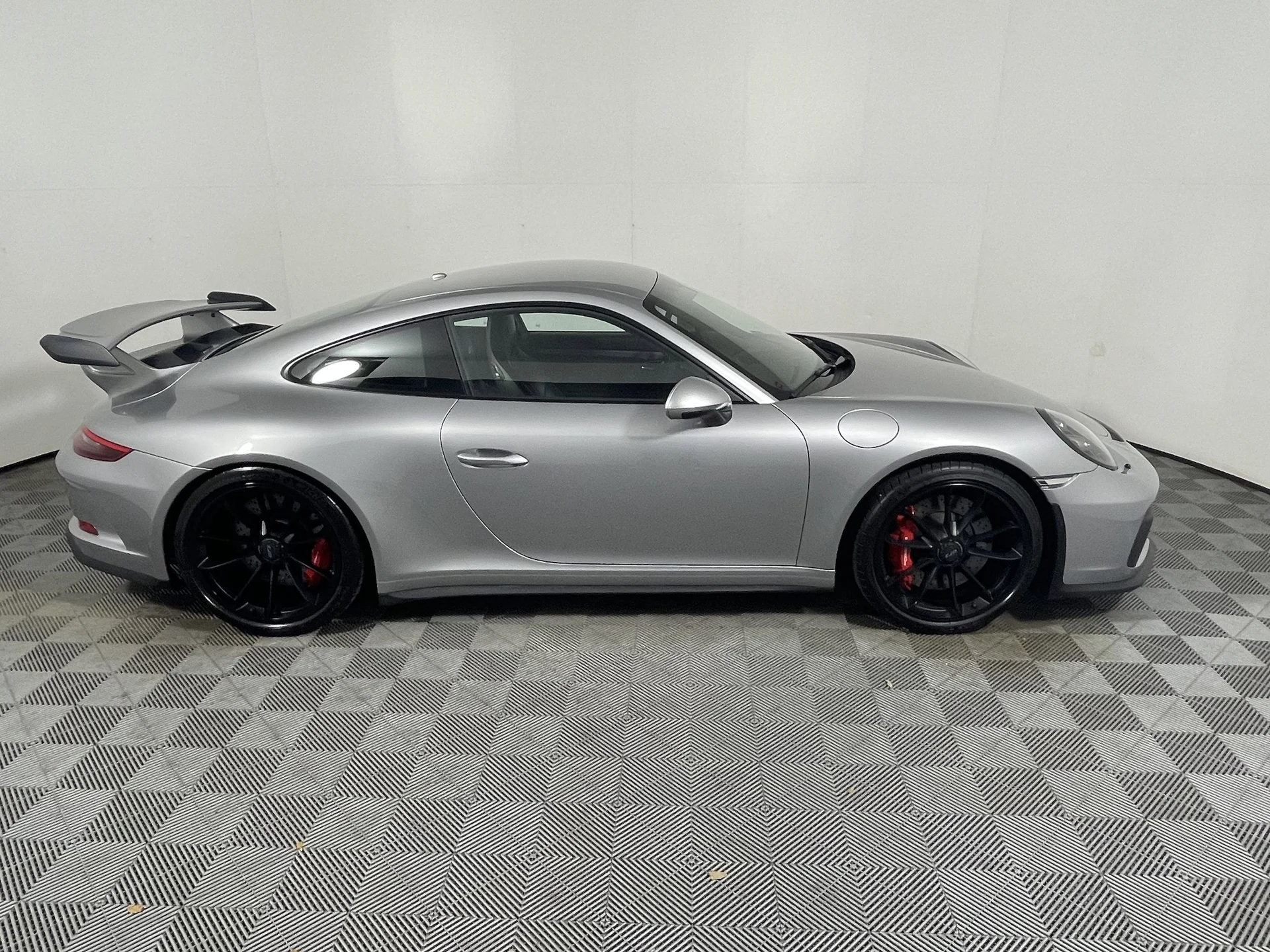 mph007_630914507_ffafef69467c7e49fa66e44524b2b677x_a2df8307b7