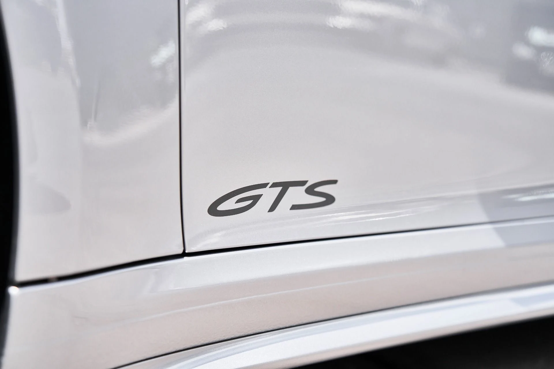 mph007_632803644_Used_2024_Porsche_911_Carrera_4_GTS_1753409003_127b5f44c0