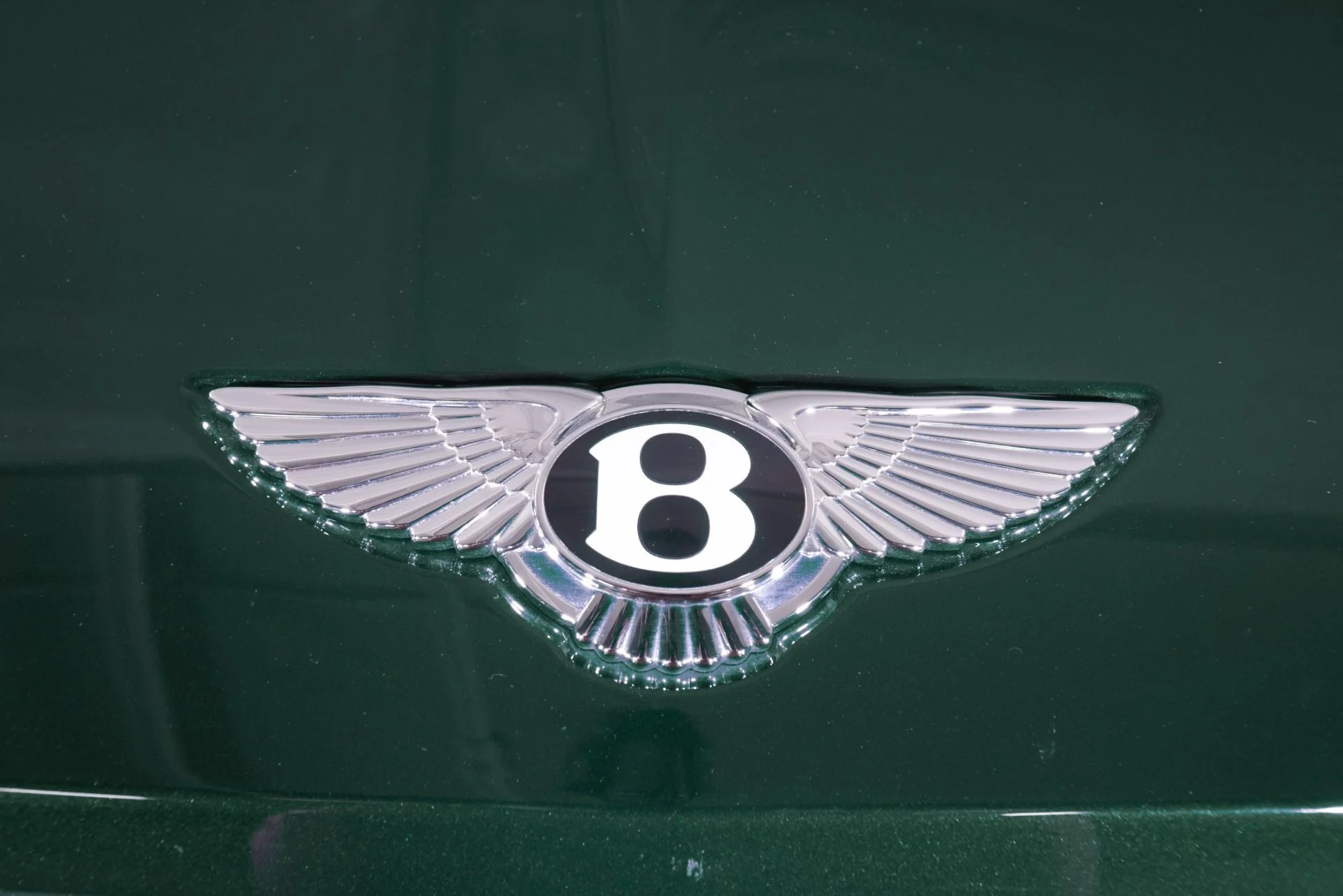 mph007_633065112_Used_2023_Bentley_Continental_GT_Azure_1763049978_c951e77a7d
