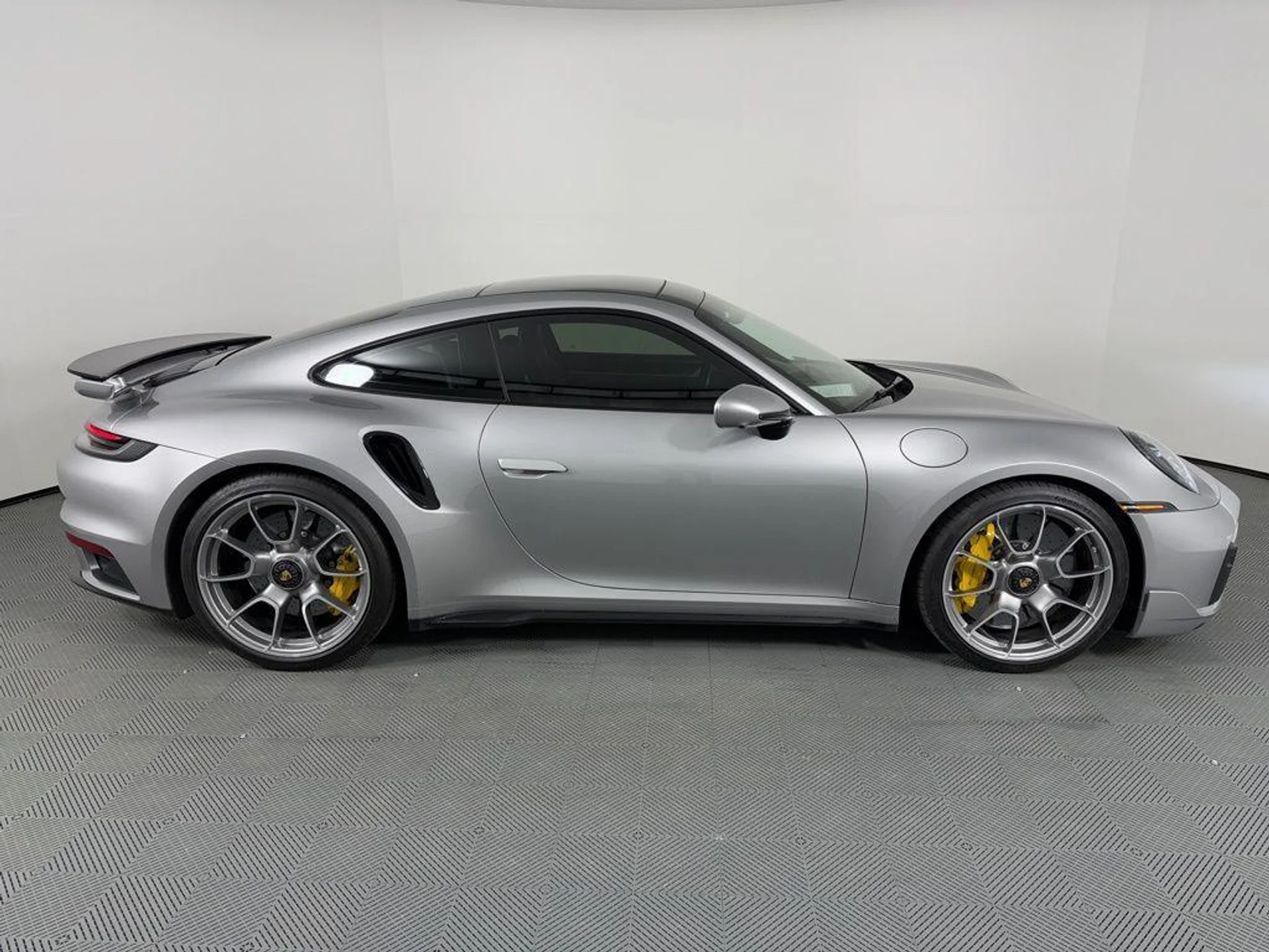 mph007_633652688_gtdthi_A20_IGJQ_Lt_Dm_L5_Hf_Ss_Juc_6bfb26aa3d