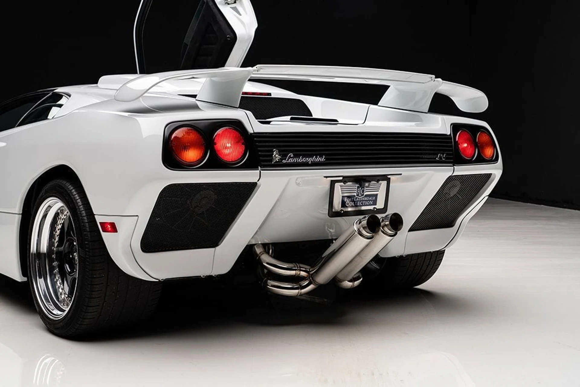 mph007_633659_used_1999_lamborghini_diablo_sv_9689_22911634_8_1024_53eedb3d16