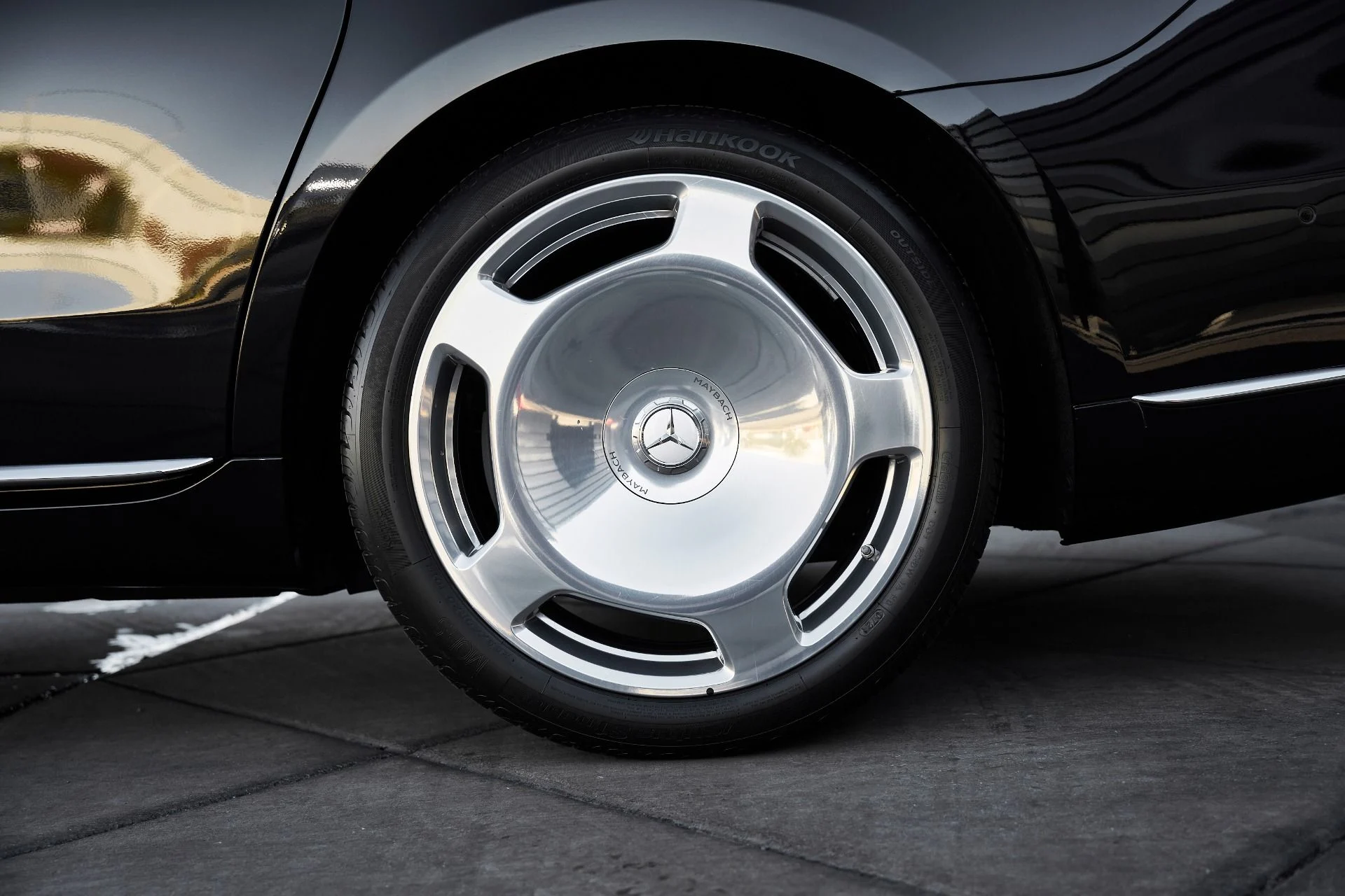 mph007_637694938_Used_2022_Mercedes_Benz_S_Class_Maybach_S_580_1763082551_d12ba67b75