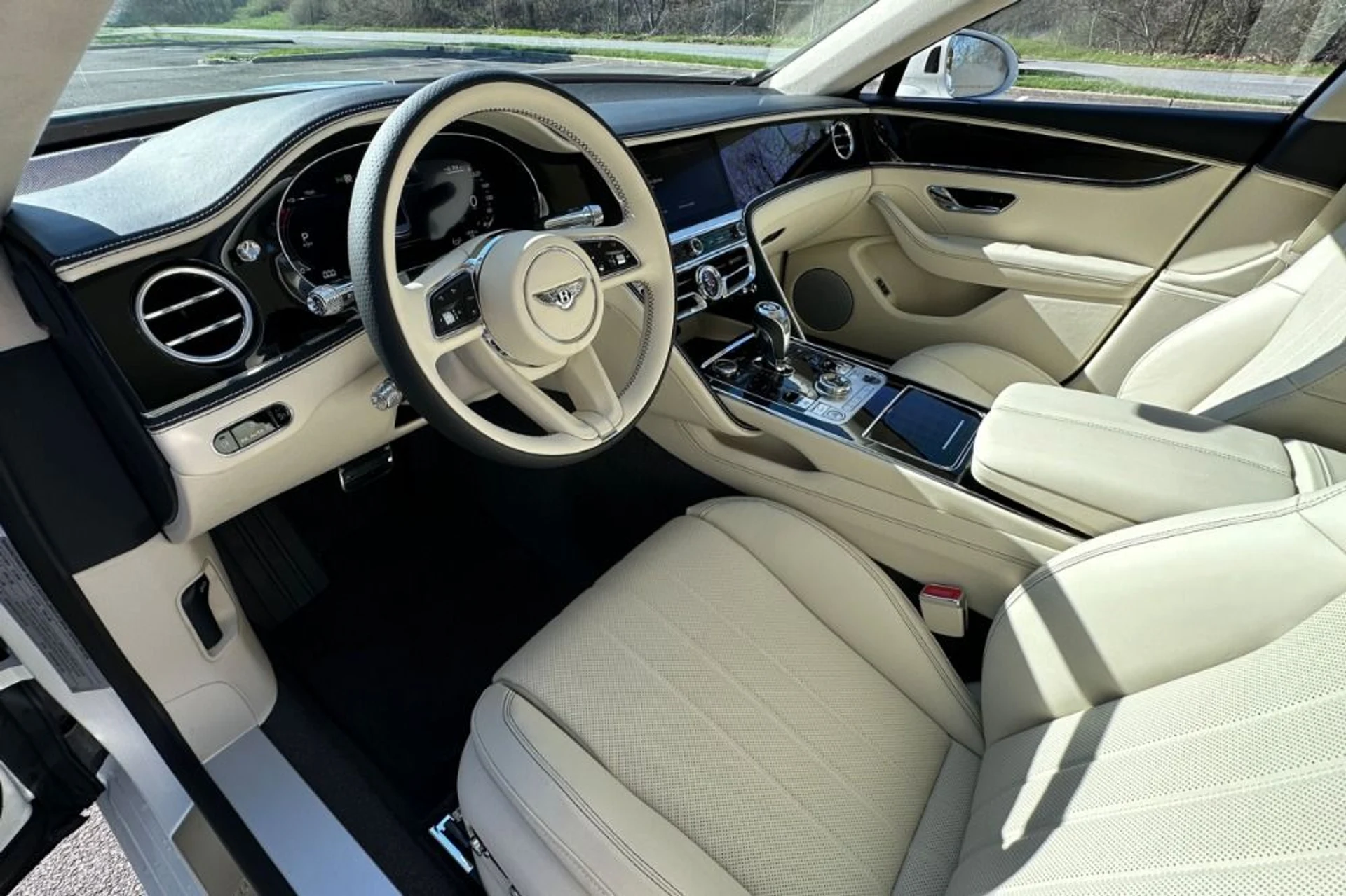 mph007_641168106_New_2026_Bentley_Flying_Spur_1776258247_e8099afb6f