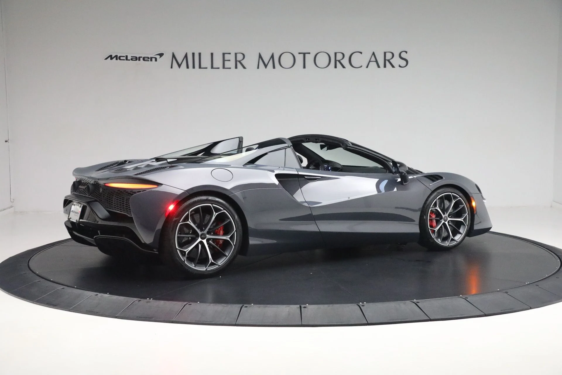 mph007_64720686_New_2025_Mc_Laren_Artura_Spider_Tech_Lux_a96160a07b