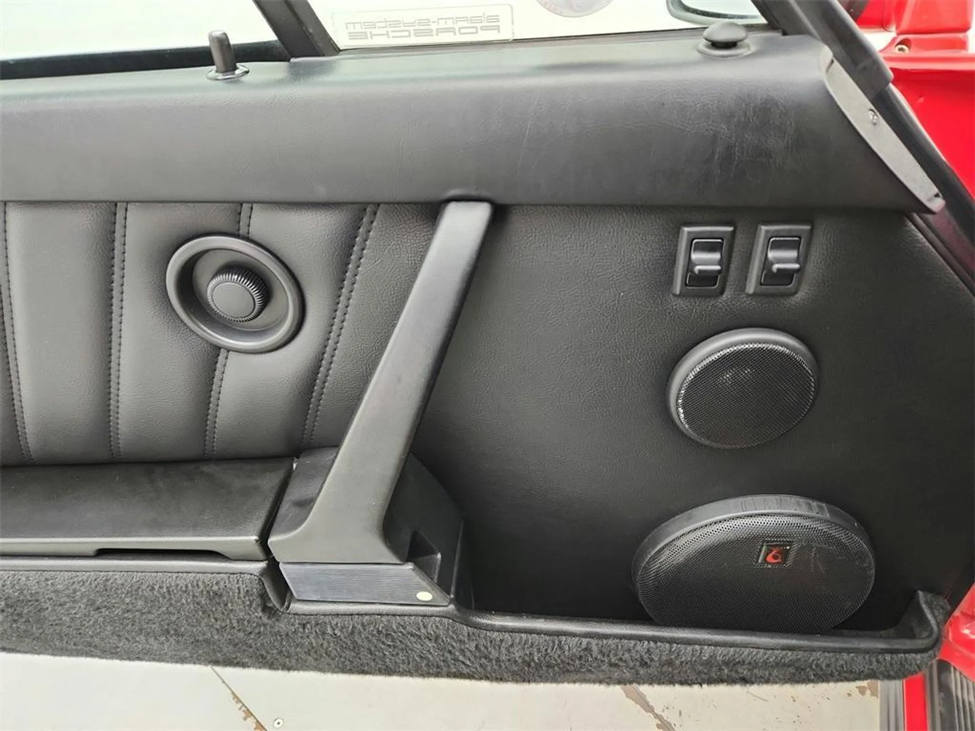 mph007_651399897_YVX_Qoaa_C_Bd_Bh4h_T_Rggq8_AK_1_Q4_Ig_8cf8756bfa