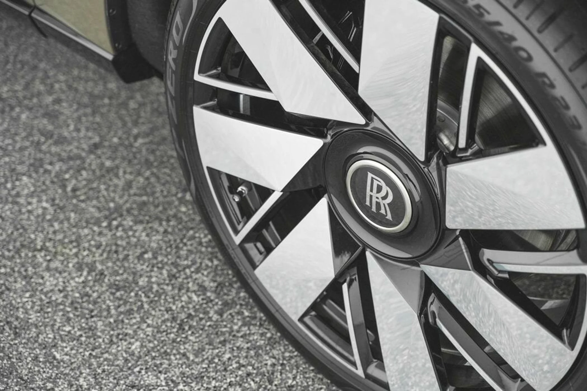 mph007_651706076_9a818bc57533f81287fdf393da05be2dx_2b41a01e30