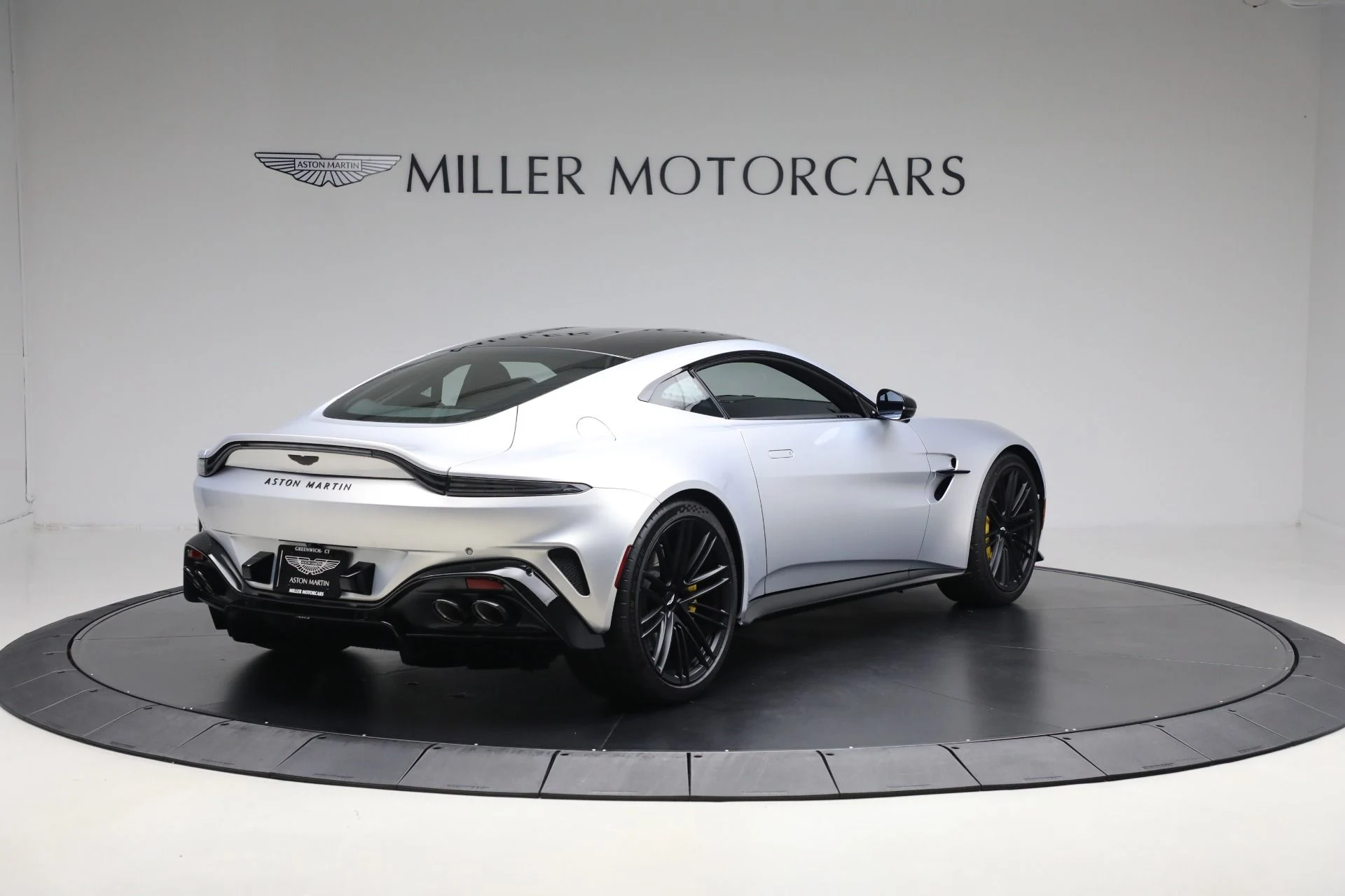 mph007_66314017_New_2026_Aston_Martin_Vantage_2ffdd2cfd8