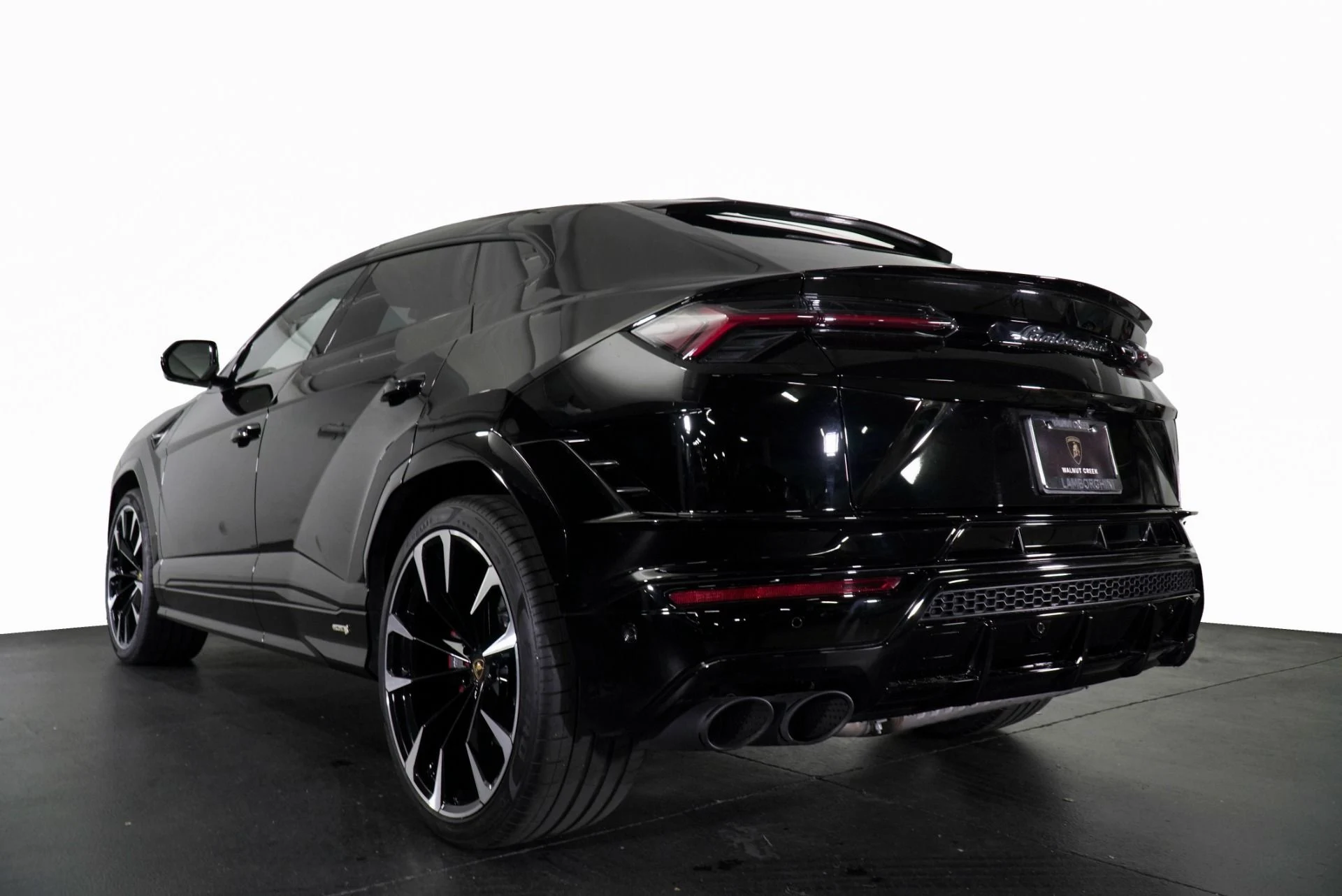 mph007_664109838_Used_2024_Lamborghini_Urus_S_1775152799_bf3b1c2910
