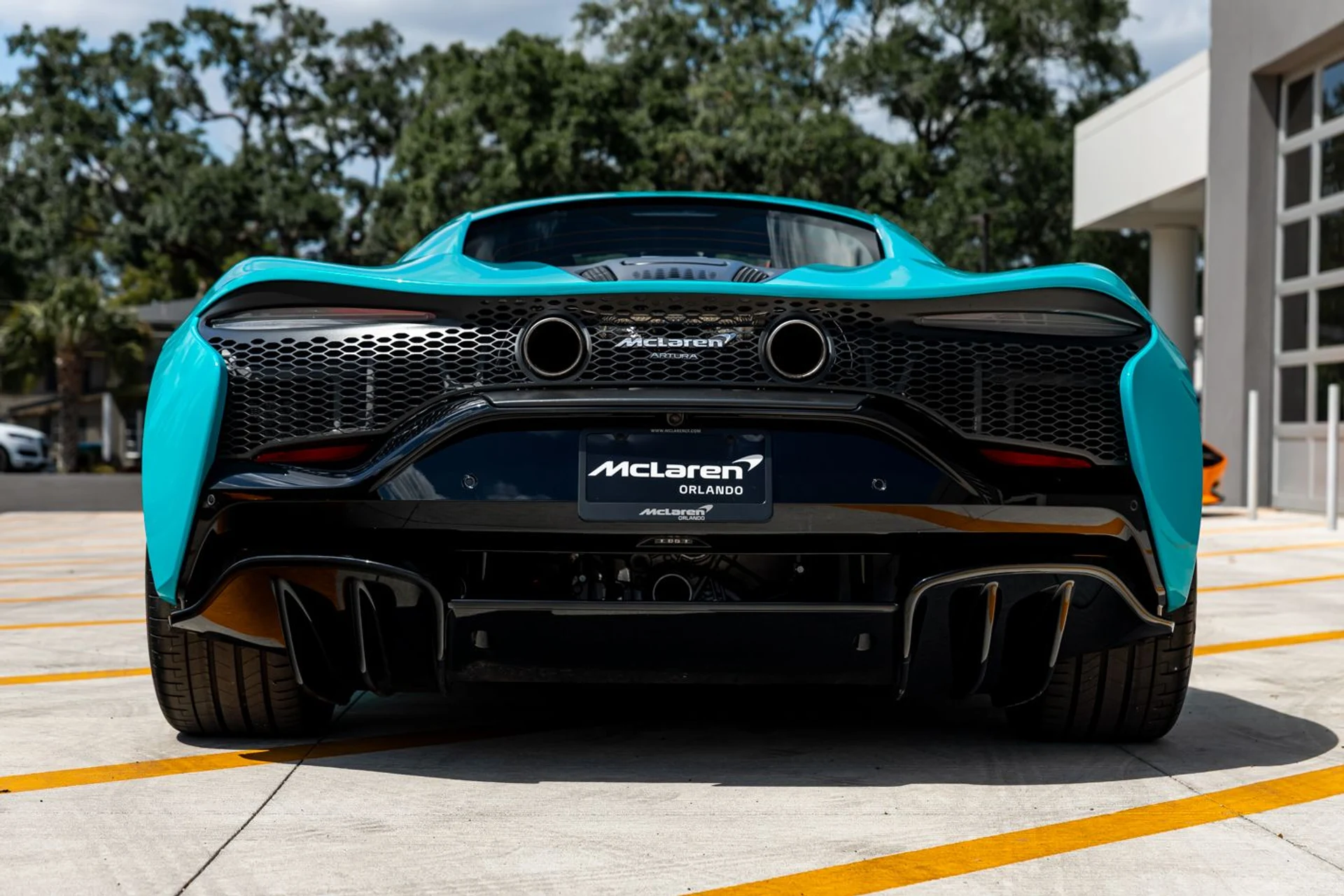 mph007_665272403_506_p8_l_4ddfc898ae