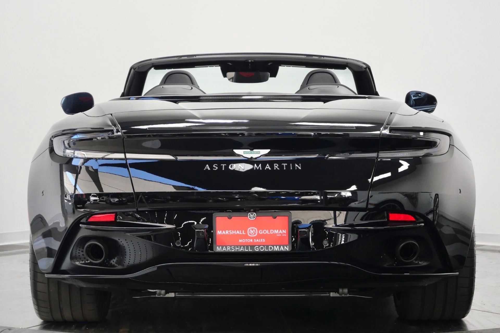 mph007_669403514_Used_2025_Aston_Martin_DB_12_Volante_Inspire_Sport_Interior_Upper_and_Lower_Black_Packs_1778172034_7872d52f4d