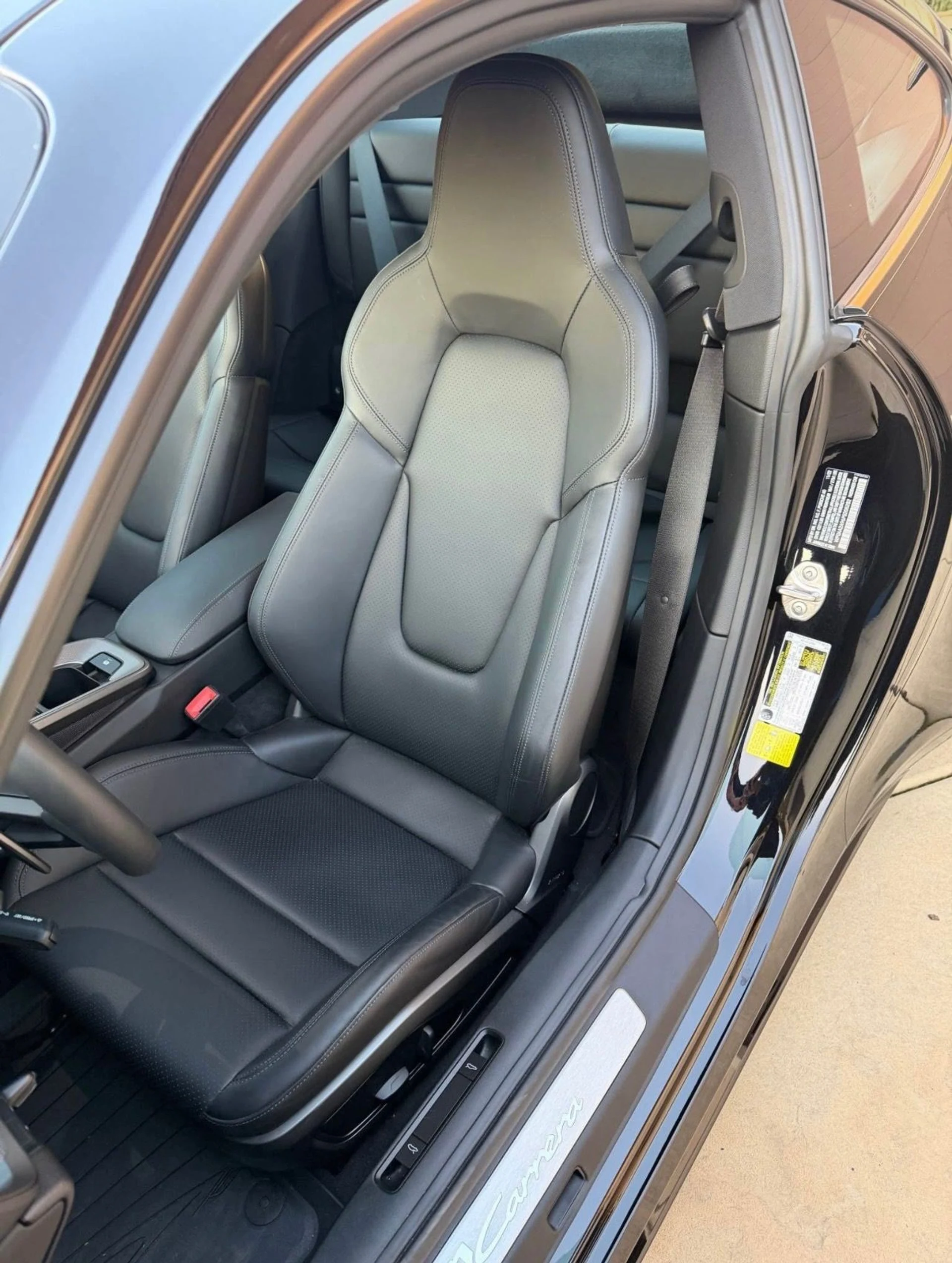 mph007_675084505_Used_2023_Porsche_911_Carrera_1768427482_38a6e5392d