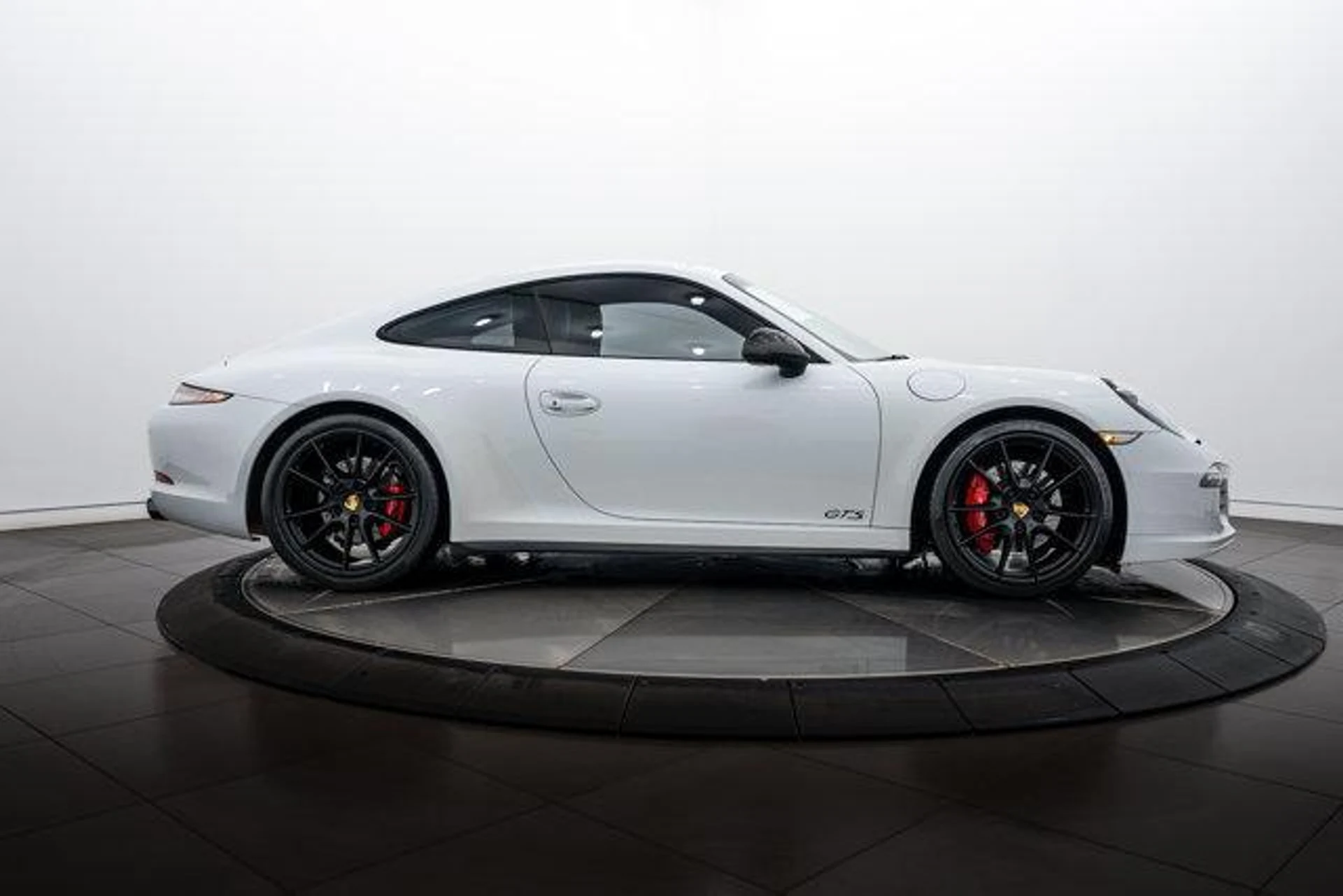 mph007_677786669_2y_E2v_Eokb_N_Ty_Y2_Y_Pgu_I8i0gs8_HE_d7b68beef1