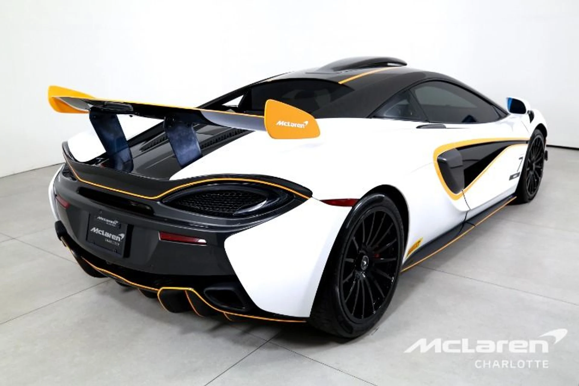 mph007_67783479_Used_2020_Mc_Laren_620_R_6e23d652cb