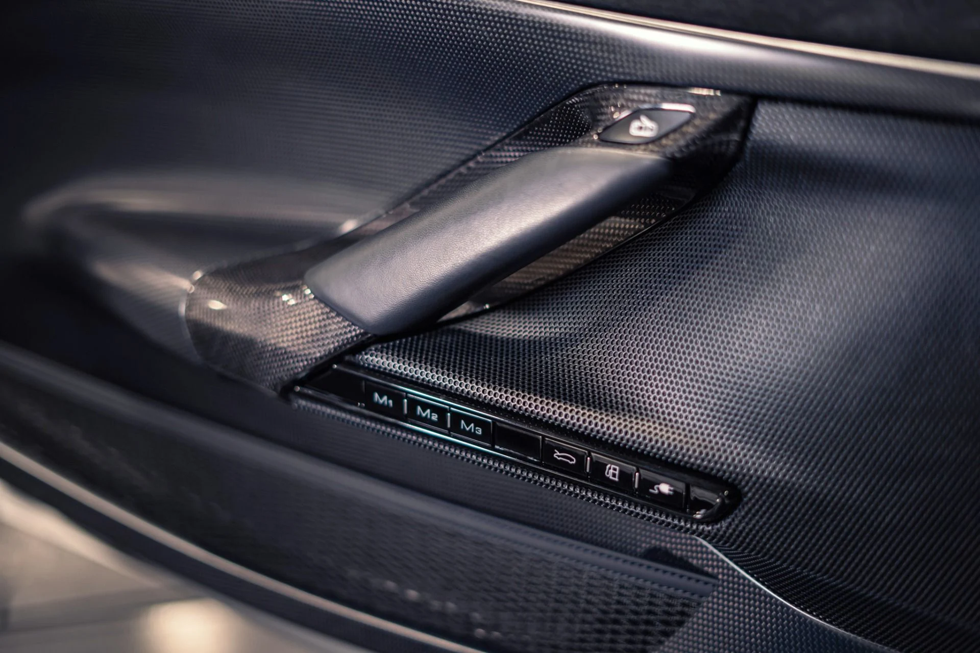 mph007_681590800_Used_2021_Ferrari_SF_90_Stradale_HUGE_660k_MSRP_1776712000_29f0954eb1