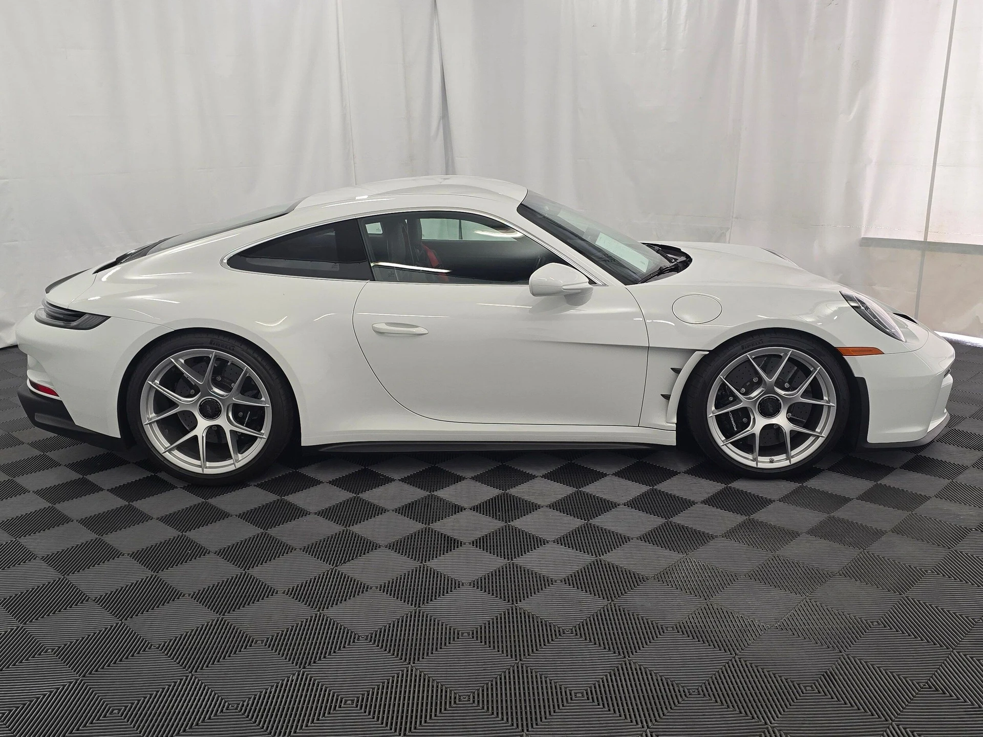 mph007_691807508_e0c2344a97ed4e1f805b334c5db43563x_3cb7f62777