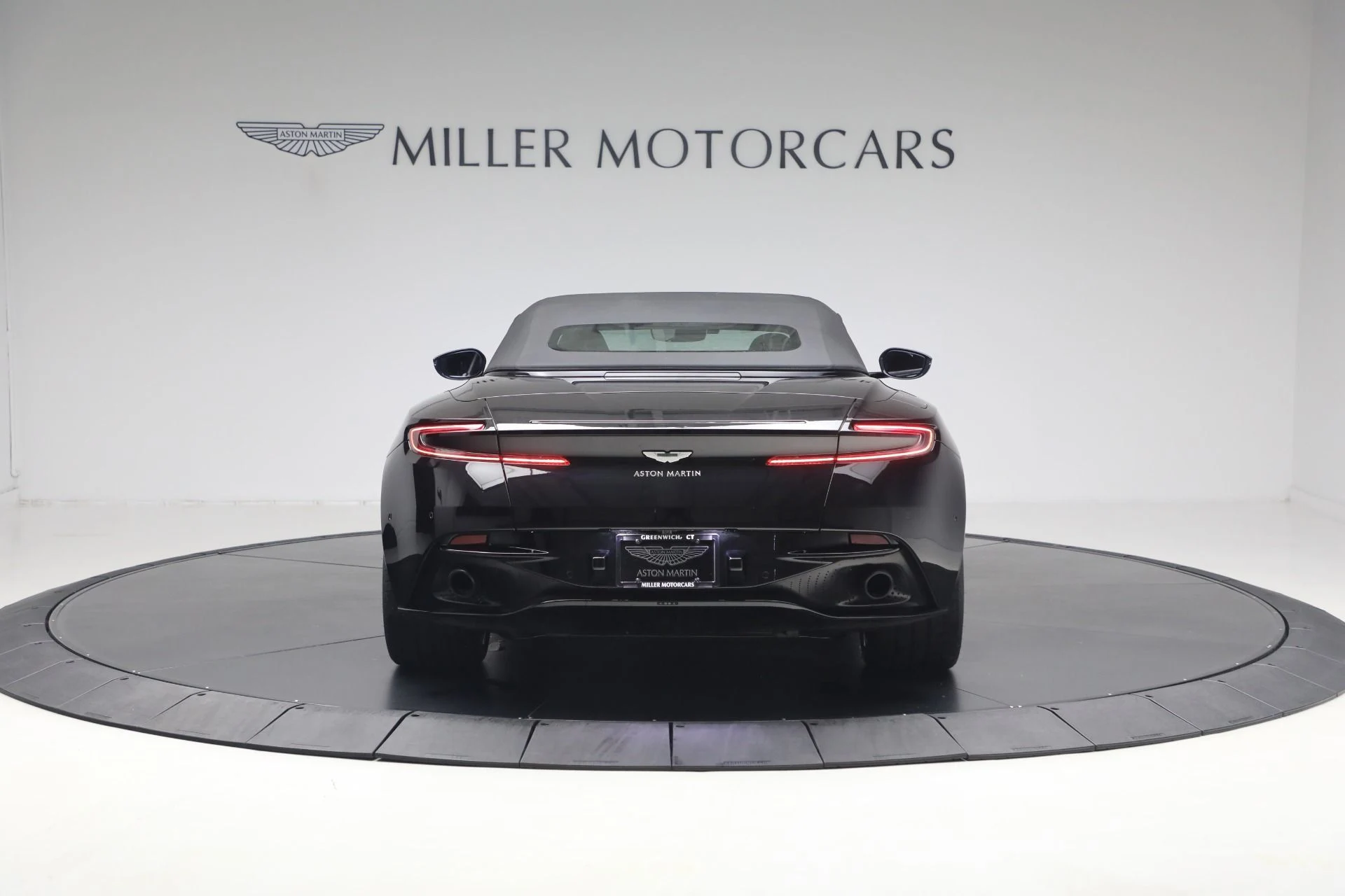 mph007_692167967_Used_2020_Aston_Martin_DB_11_Volante_1780502553_86c4150fcb