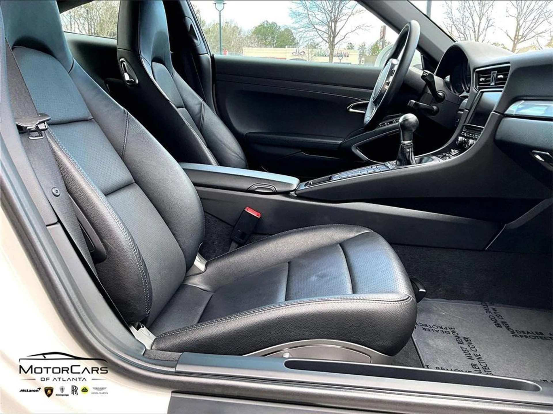 mph007_69290529_h_Ipy_S6q_Ua_ZQYE_Jch_YG_owmpg2_V8_318e1f205f