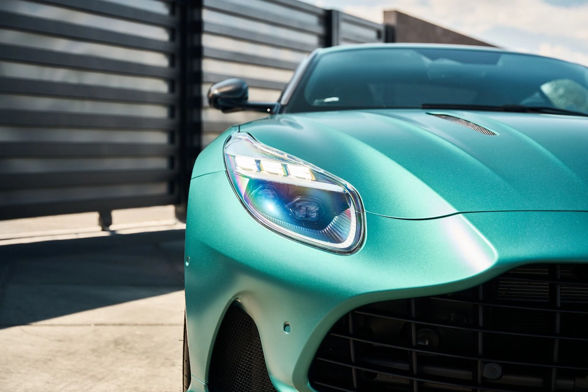 mph007_694876286_Used_2024_Aston_Martin_DB_12_1784769357_205bd19de0