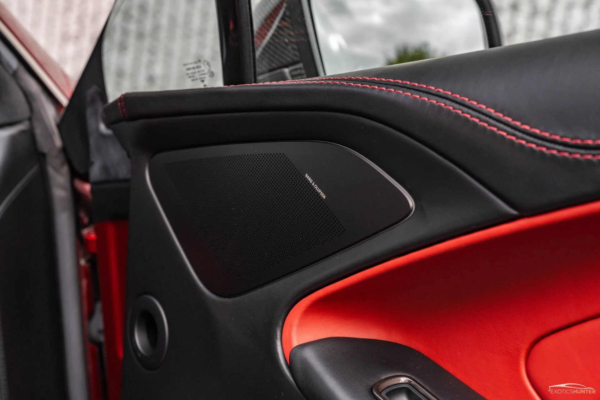 mph007_696675152_Used_2015_Aston_Martin_Vanquish_Remarkable_325_K_MSRP_Special_AML_Color_Diavolo_Red_Carbon_Everything_1771284972_549887ddde