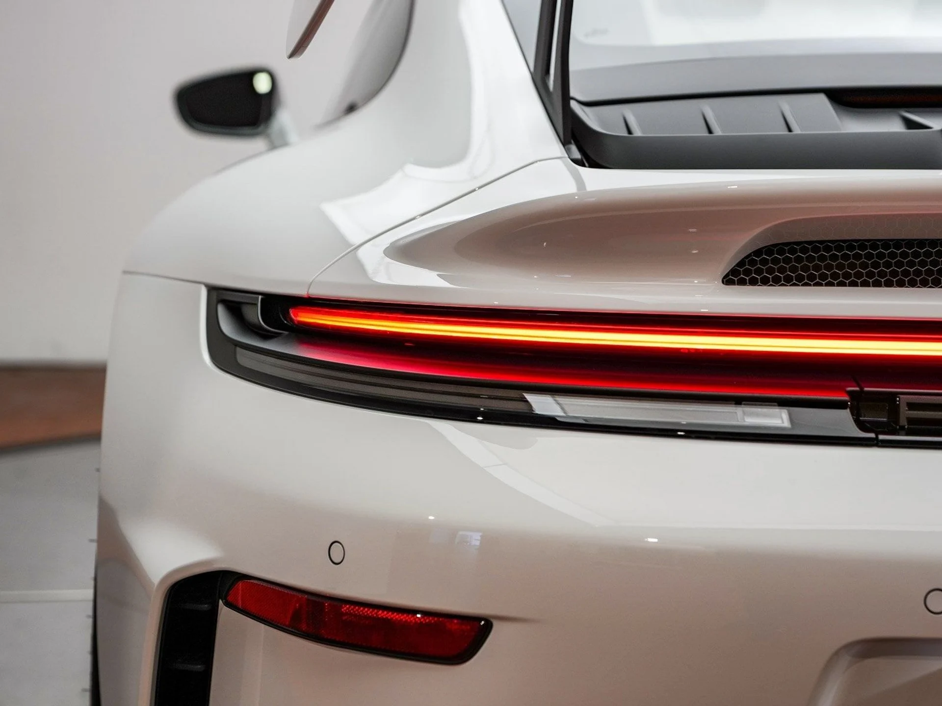 mph007_701653030_592ab7b9fe8129282fd023c6dbd21a30x_73092d0a86