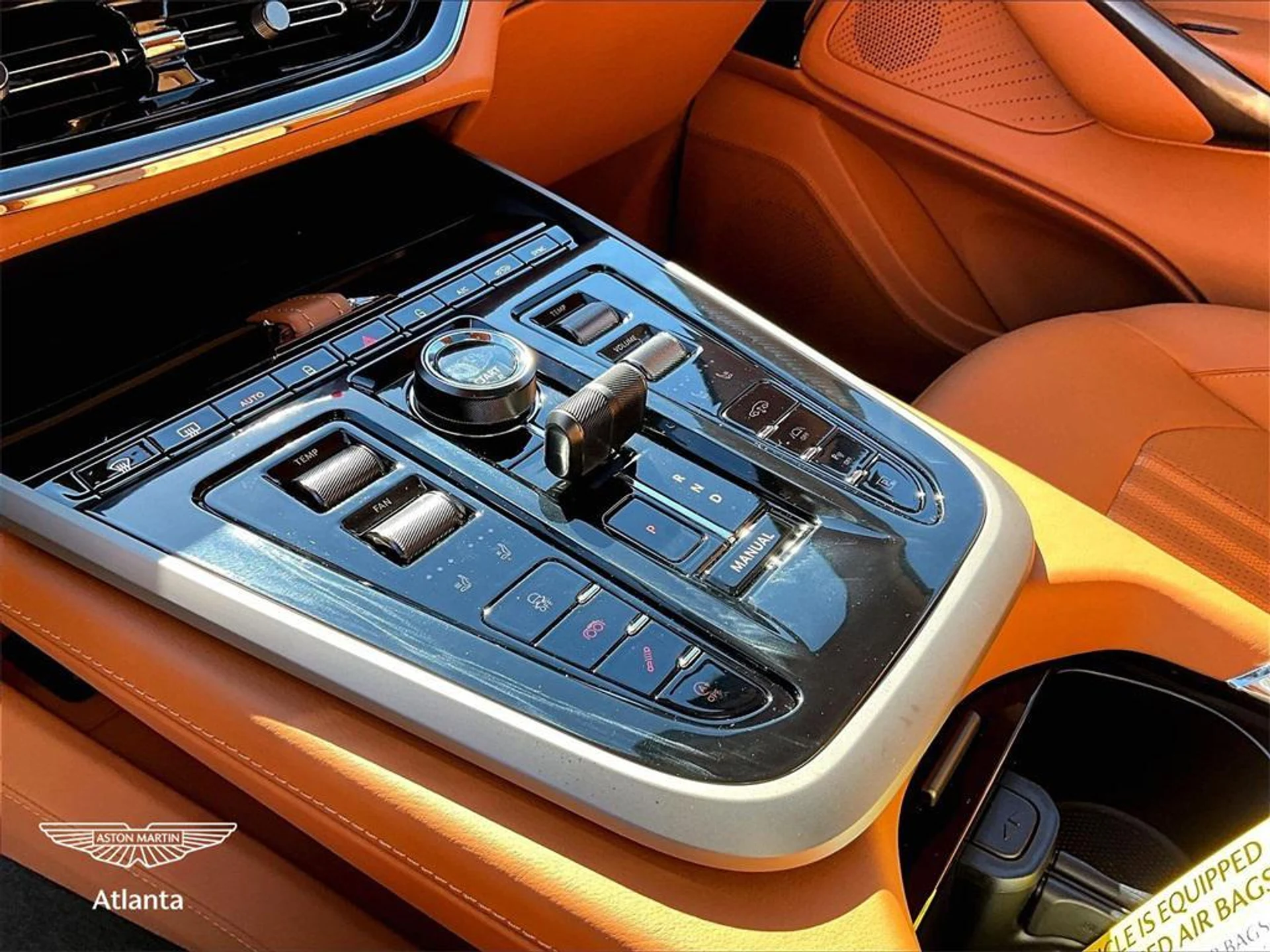 mph007_710009275_Bo_Cg_UZQPNAQD_Bn_UR_Yu2c_YVK_7k_E_99be17a105