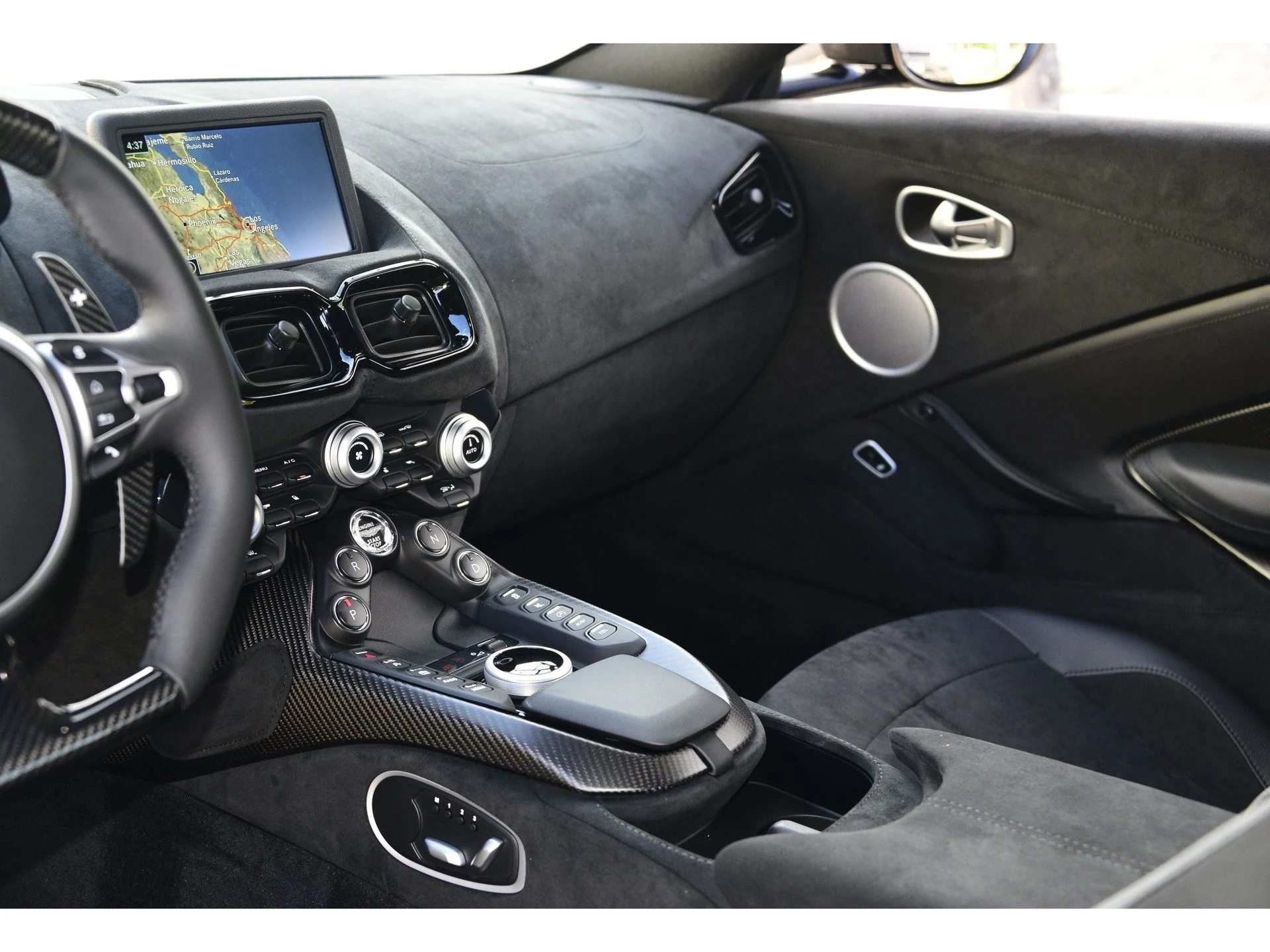 mph007_712315523_dec9b0827204d1a857ef0d14e61f58e6x_a8963344ca