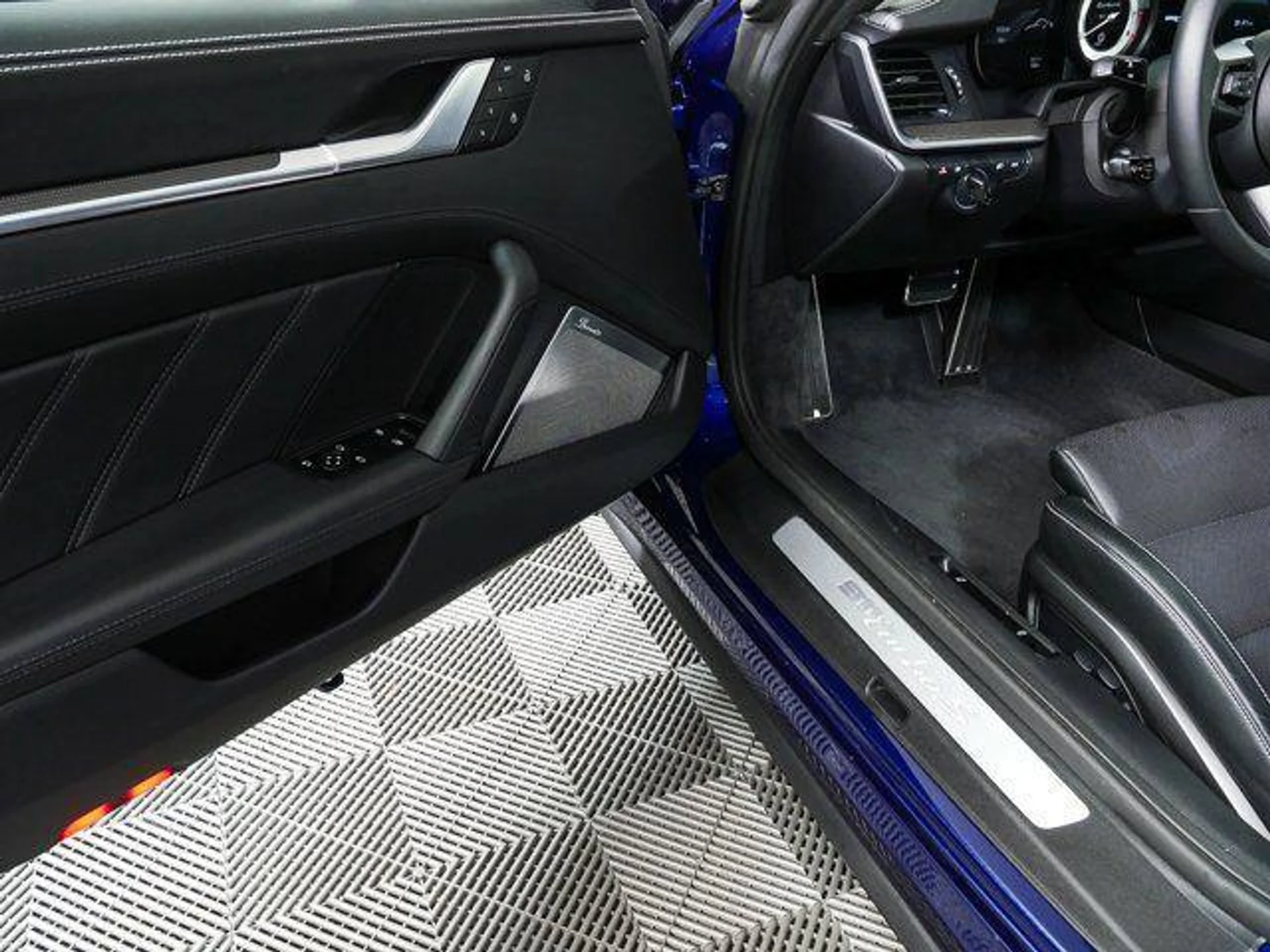 mph007_714962657_mcr_K_Mc_S_Sb_Cc_R_Fu_W4_Guja_Ss_H5_I_Po_07956bbdbd