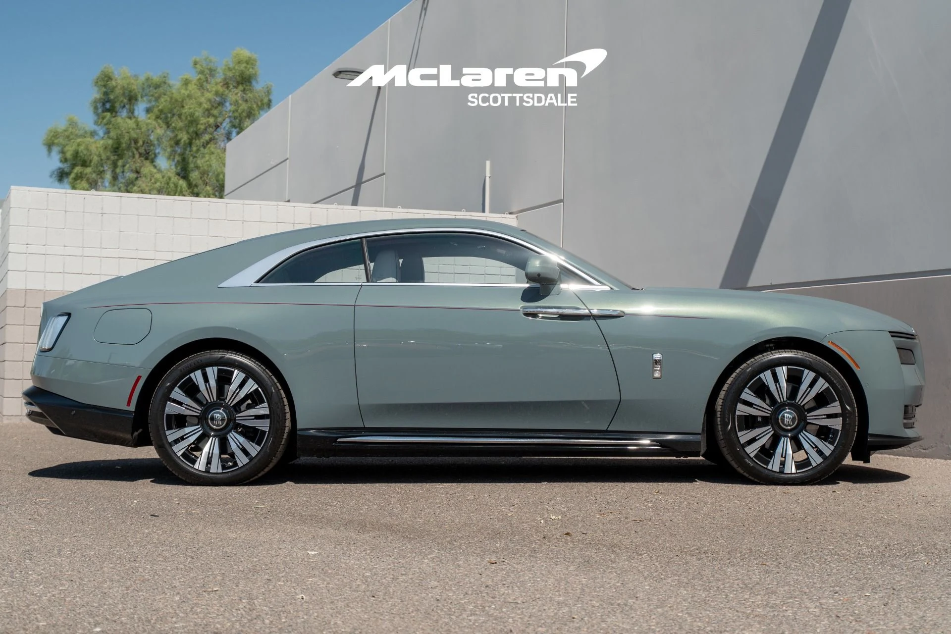 mph007_717477205_Used_2024_Rolls_Royce_SPECTRE_1784911925_1d1c9e7170