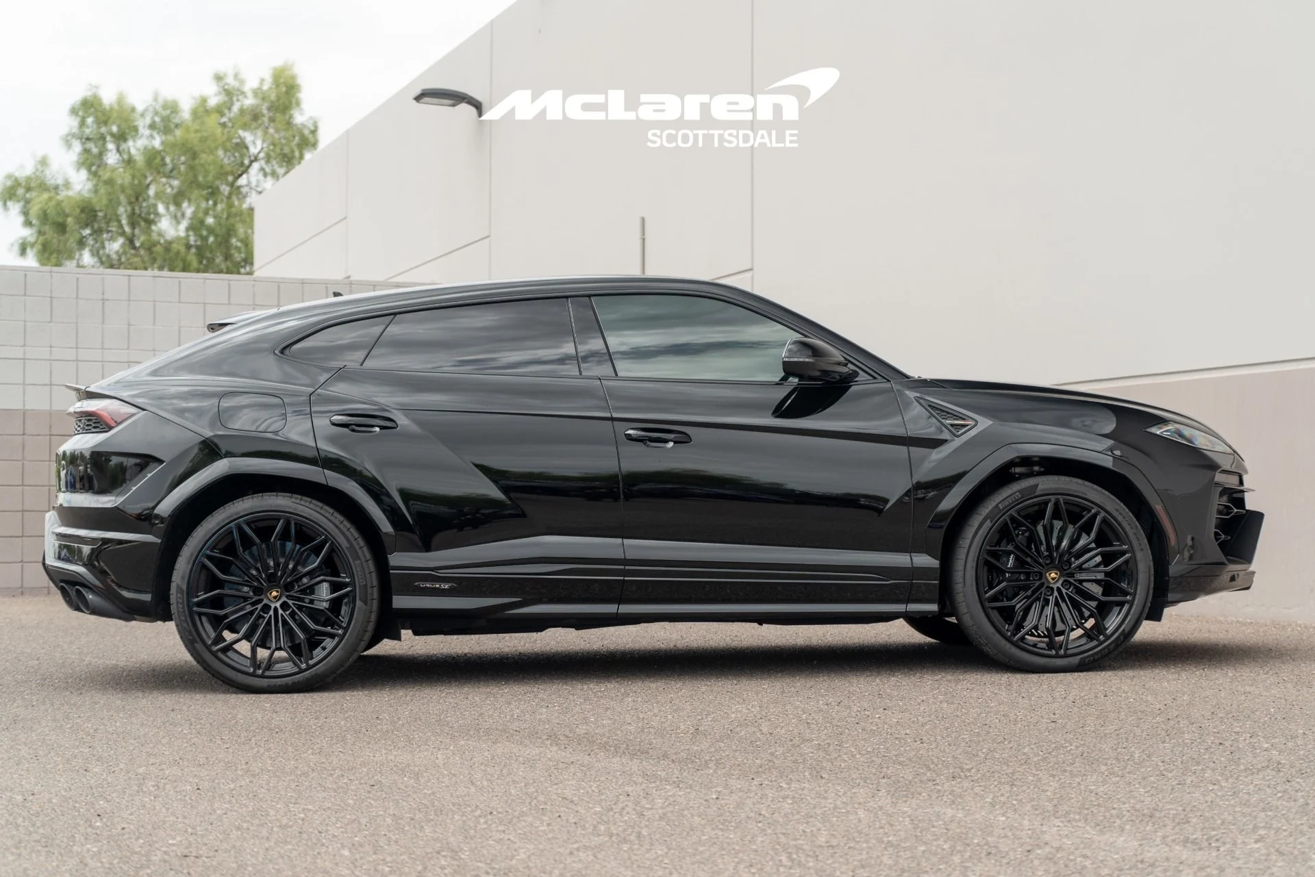 mph007_717494165_Used_2025_LAMBORGHINI_URUS_SE_1786123267_e7e05ef56b