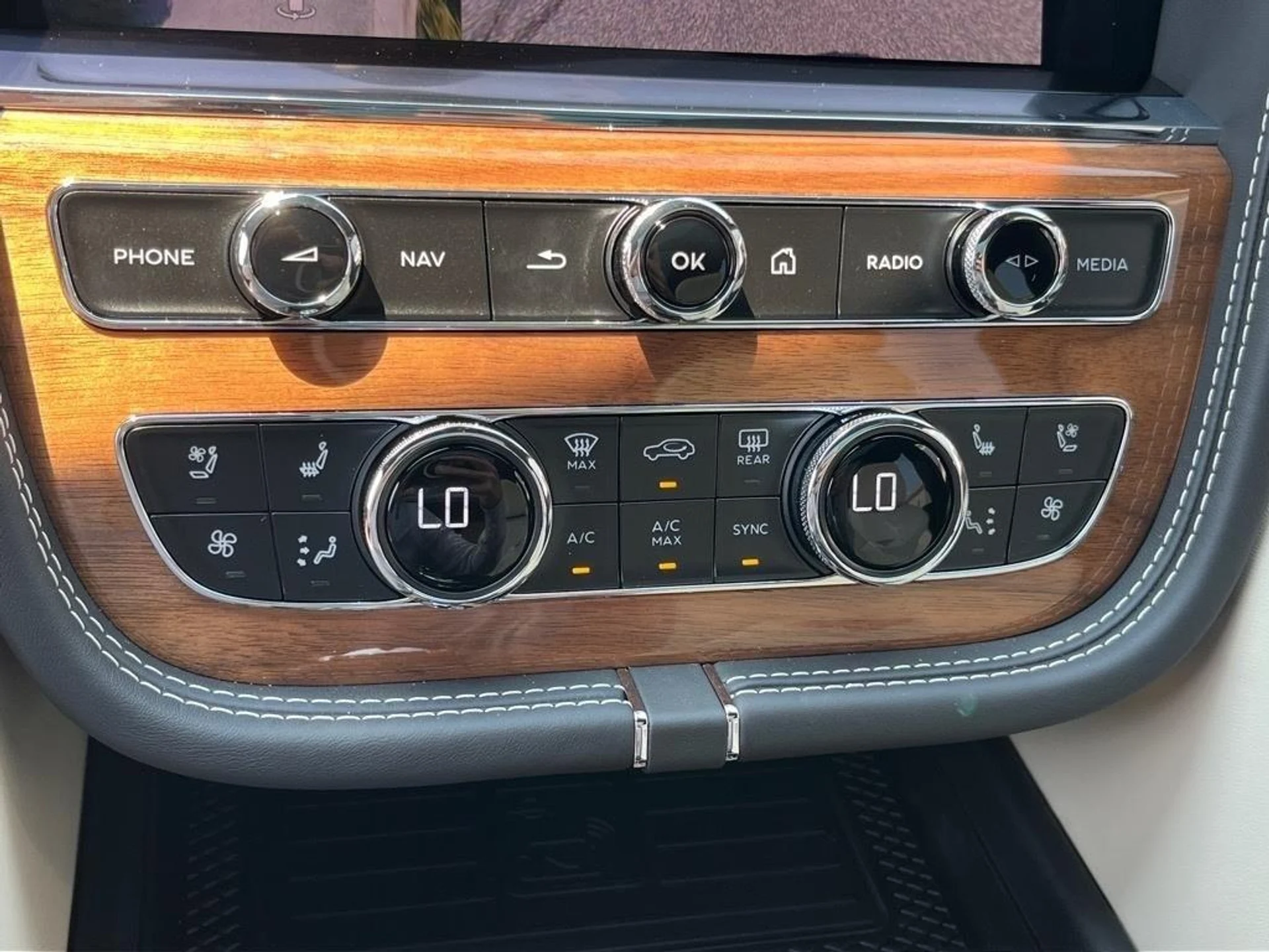 mph007_723173367_2cc4aa25775ba5f14423cddabc6625c0_12d7d4ede4