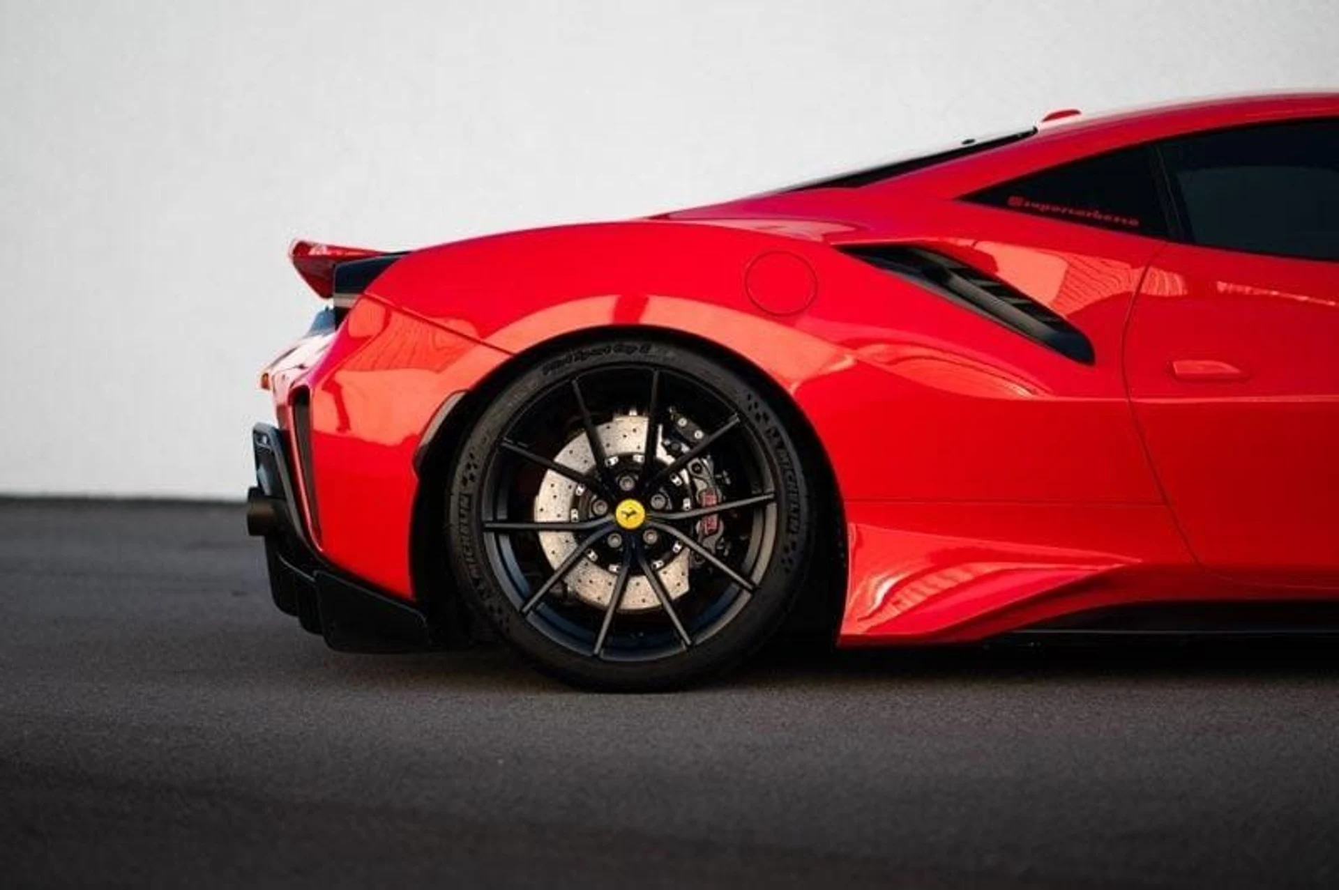 mph007_730028235_13516_p8_l_f6563ddd9a