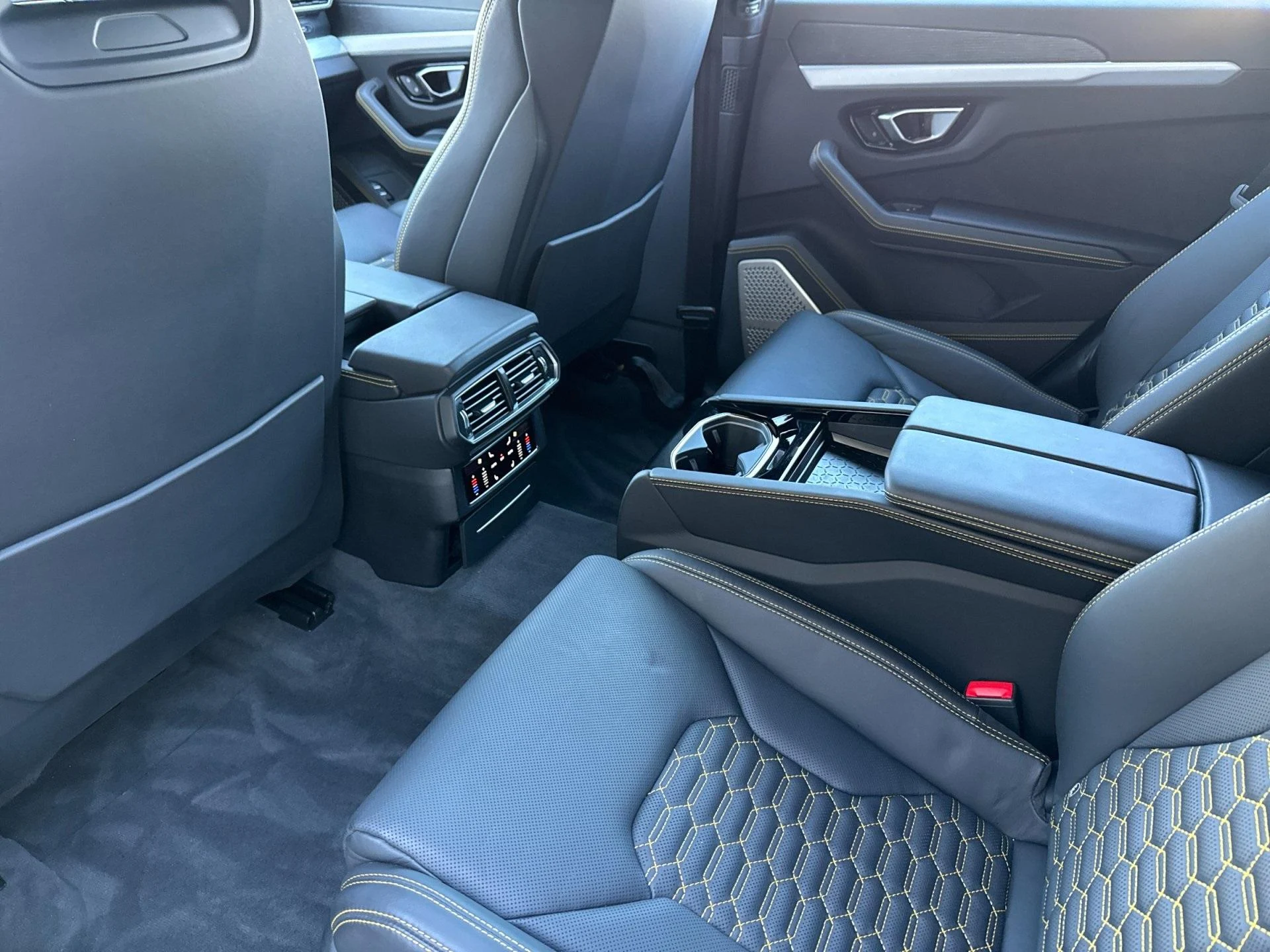 mph007_732063865_Used_2019_Lamborghini_Urus_Selezione_CPO_1768403563_cee97a032d