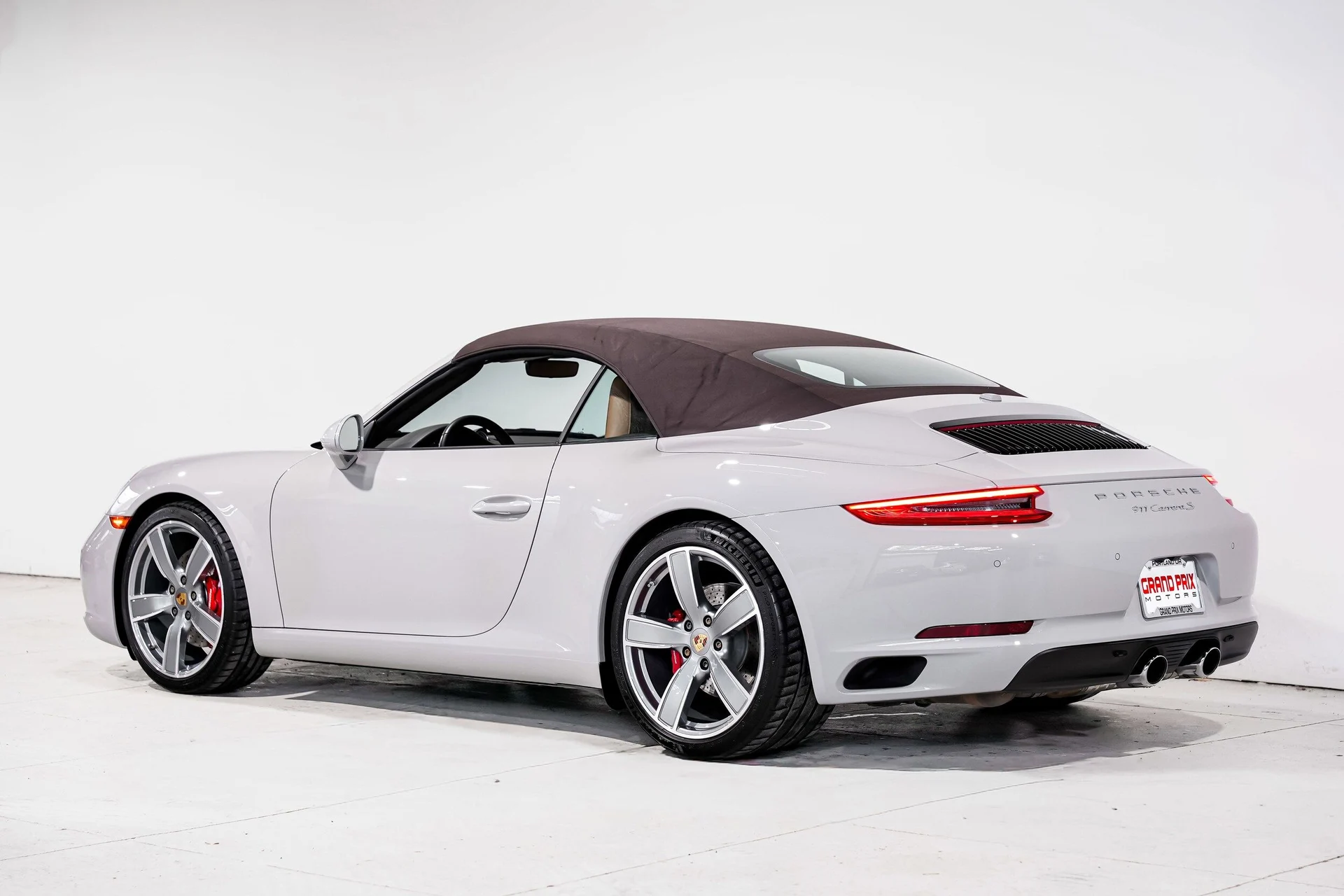 mph007_736570881_154a12b6b191180e14172ee95a2bc694x_6ccf25b3e3